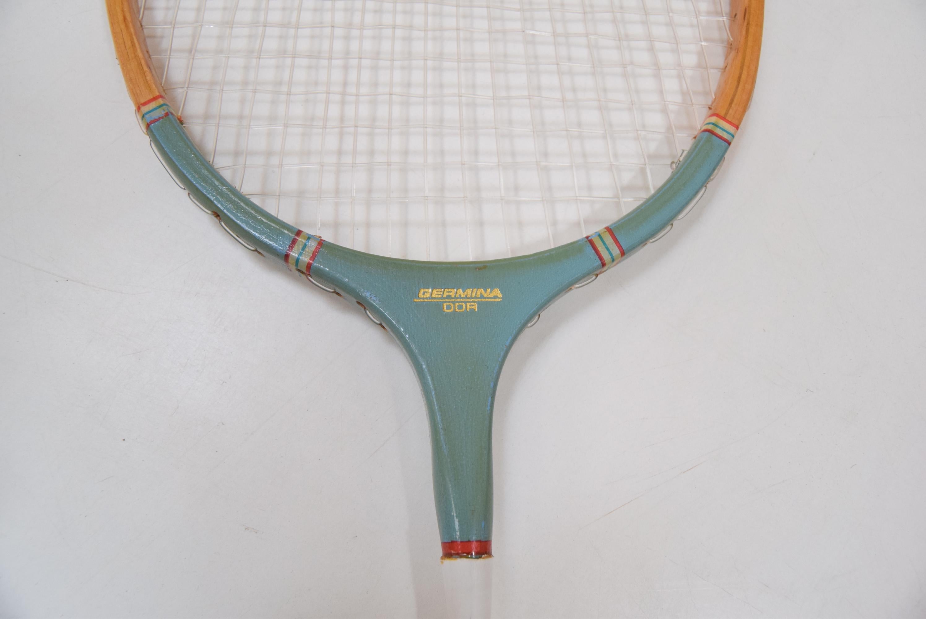 Pair of Vintage Badminton Rackets, circa 1980's In Good Condition In Praha, CZ