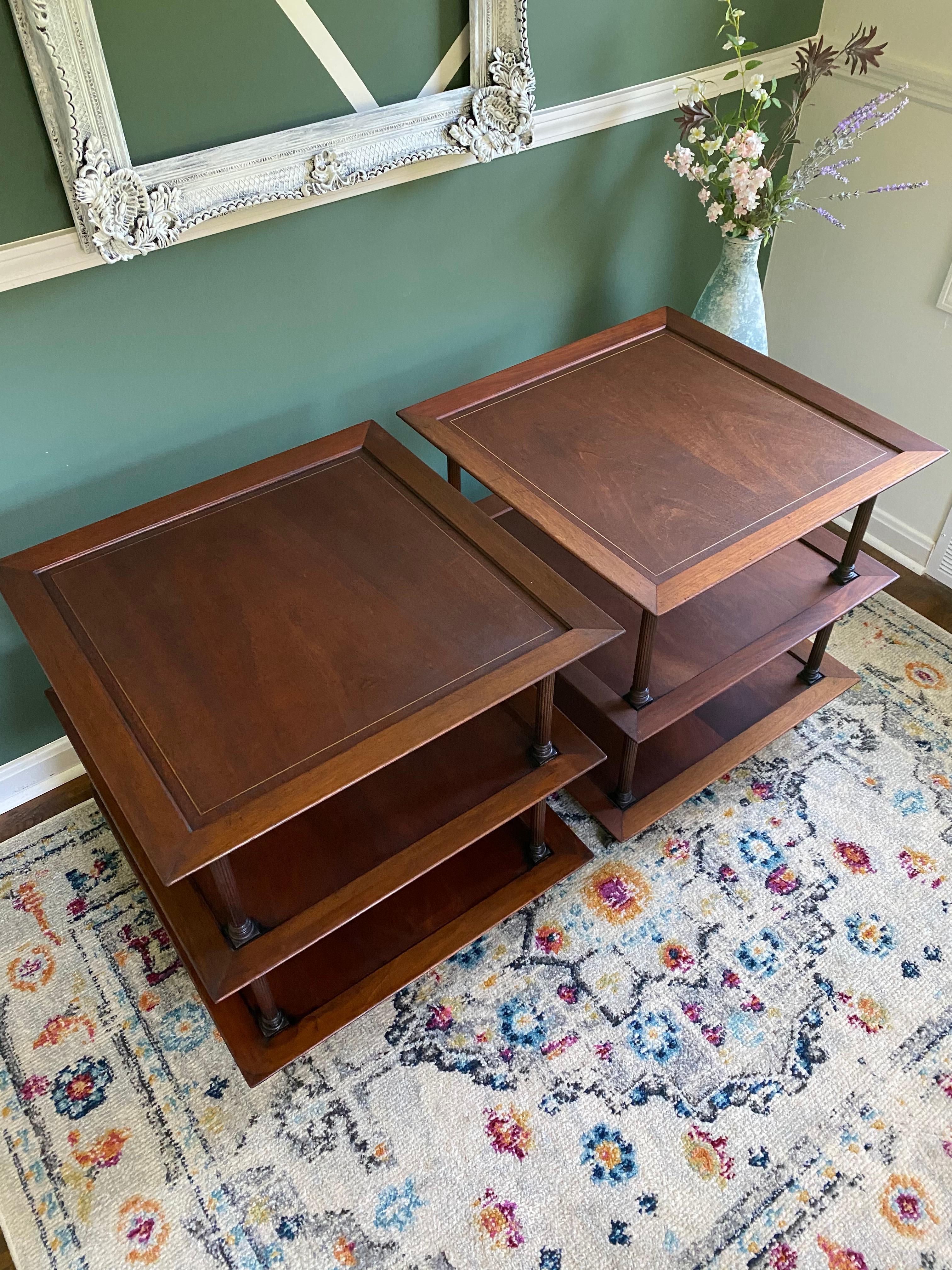 Pair of Vintage Baker Furniture Co. Style Three Tier Brown Side Tables In Good Condition In Medina, OH