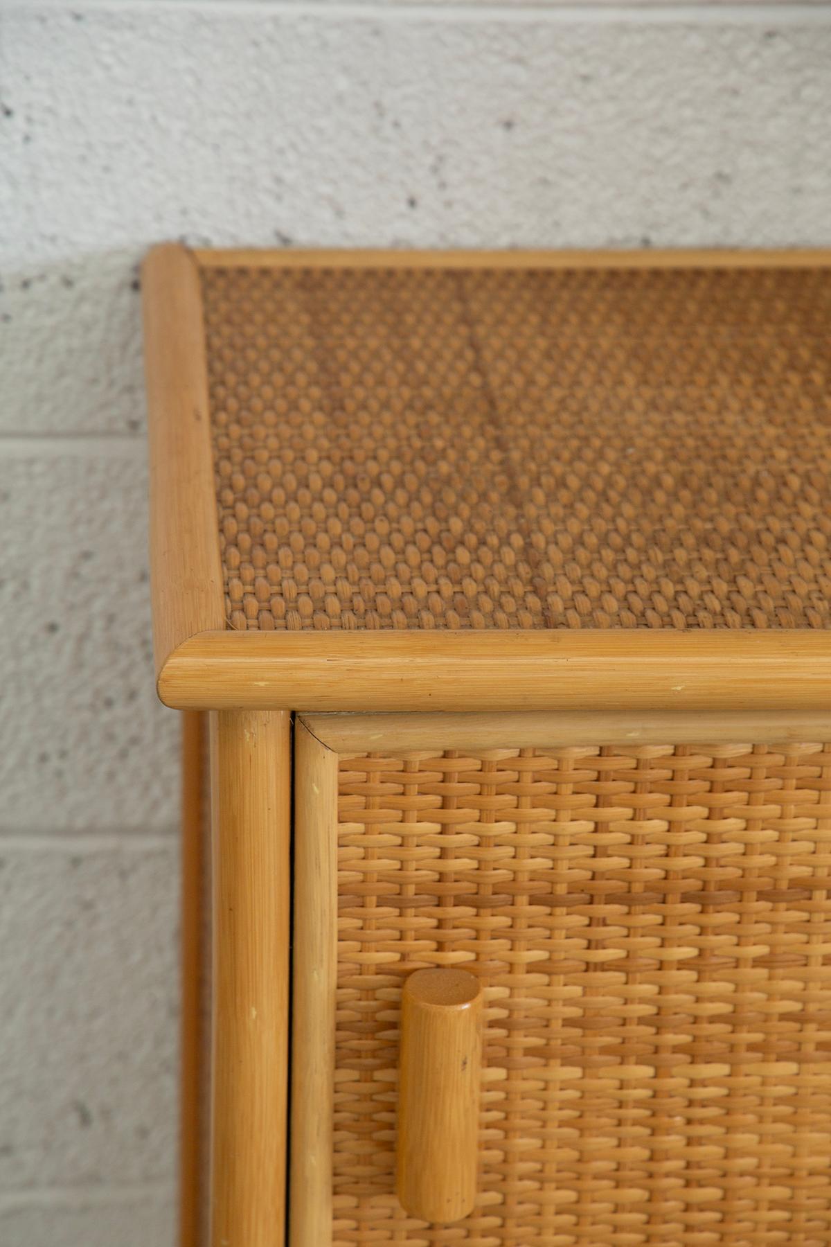 Pair of vintage bamboo and rattan cabinets in vendita 2