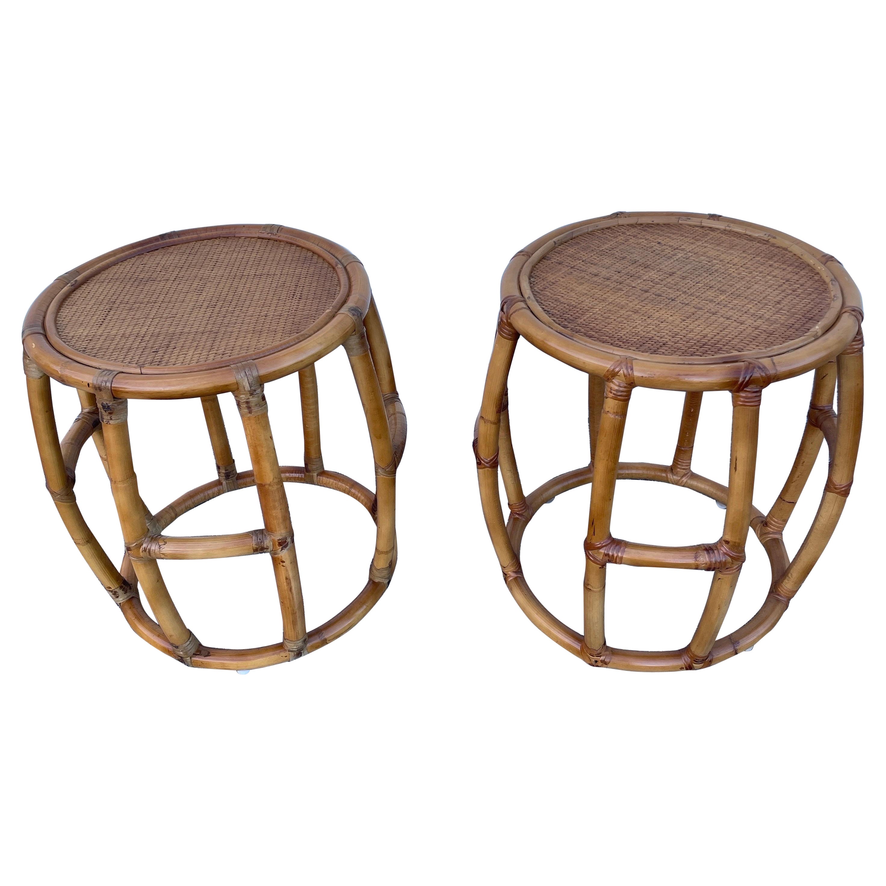 Paire de tables d'appoint vintage en bambou en vente