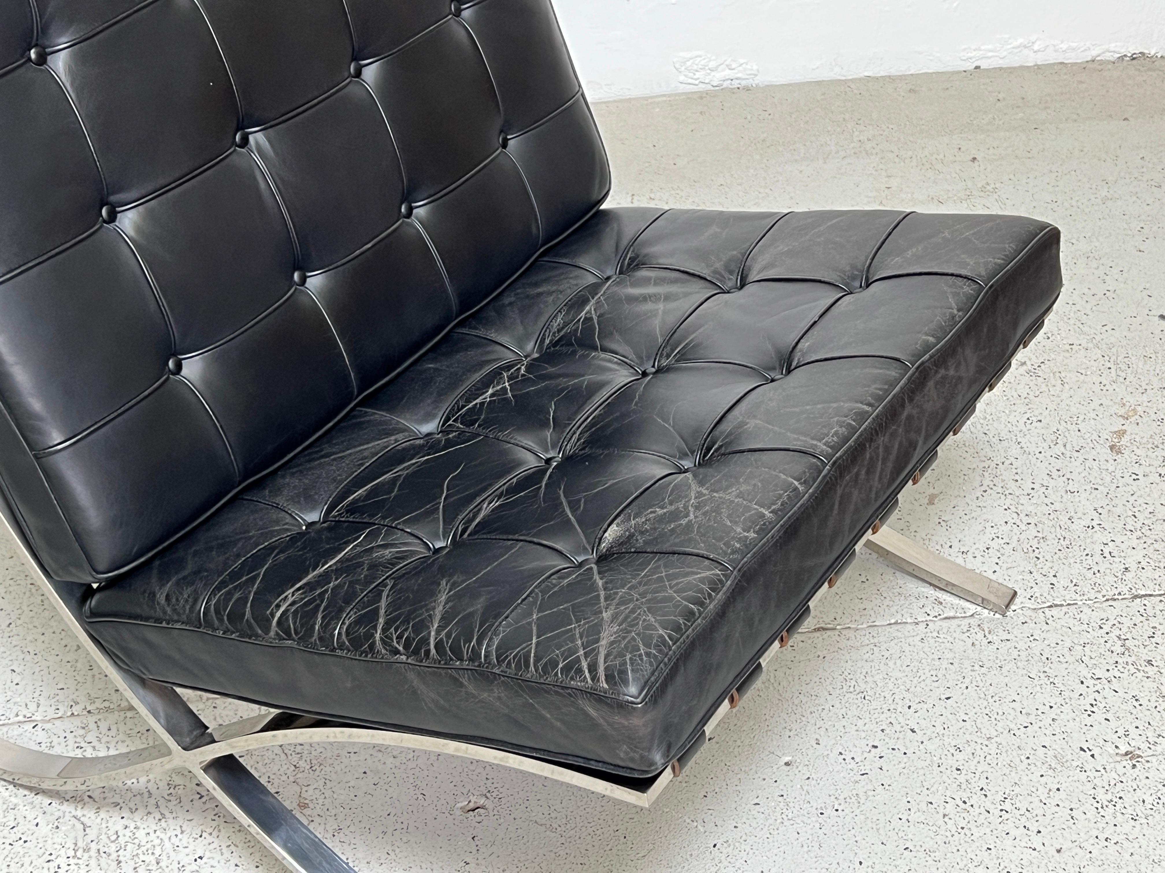 Paire de chaises Barcelona vintage de Mies van der Rohe Bon état - En vente à Dallas, TX