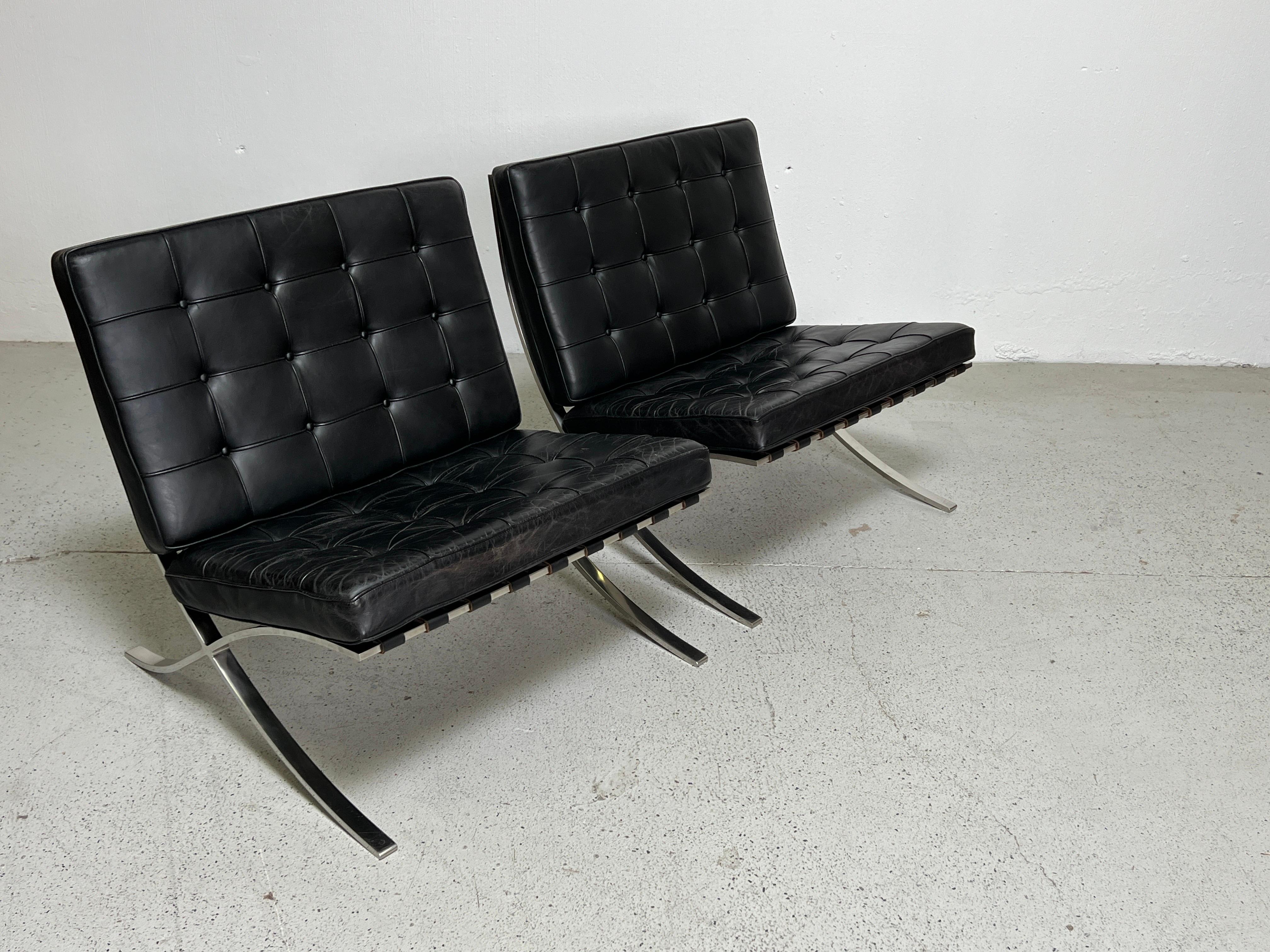Pair of Vintage Barcelona Chairs by Mies van der Rohe For Sale 1