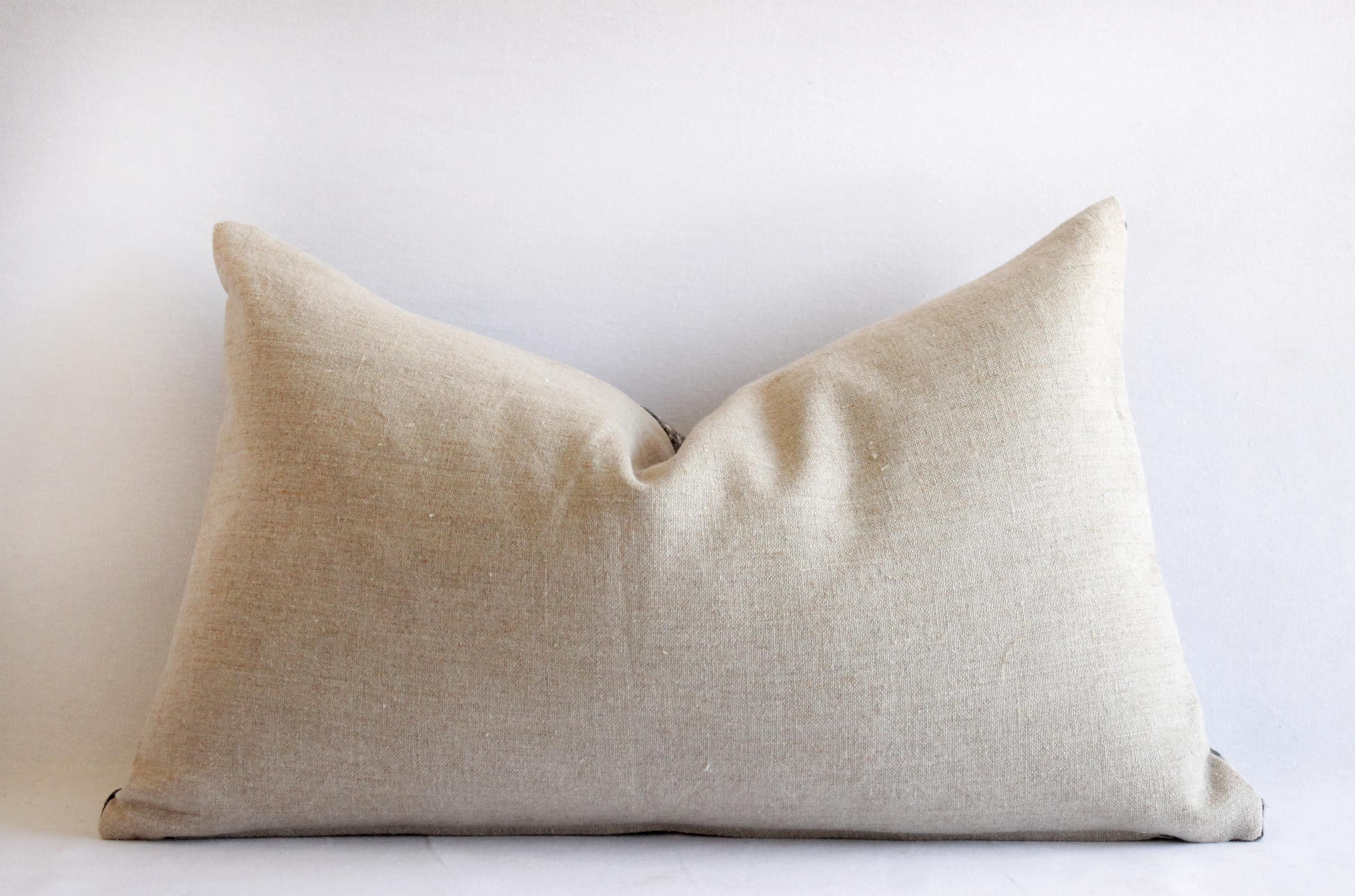 Pair of Vintage Batik Accent Pillow Charcoal and Natural Linen In Good Condition In Brea, CA