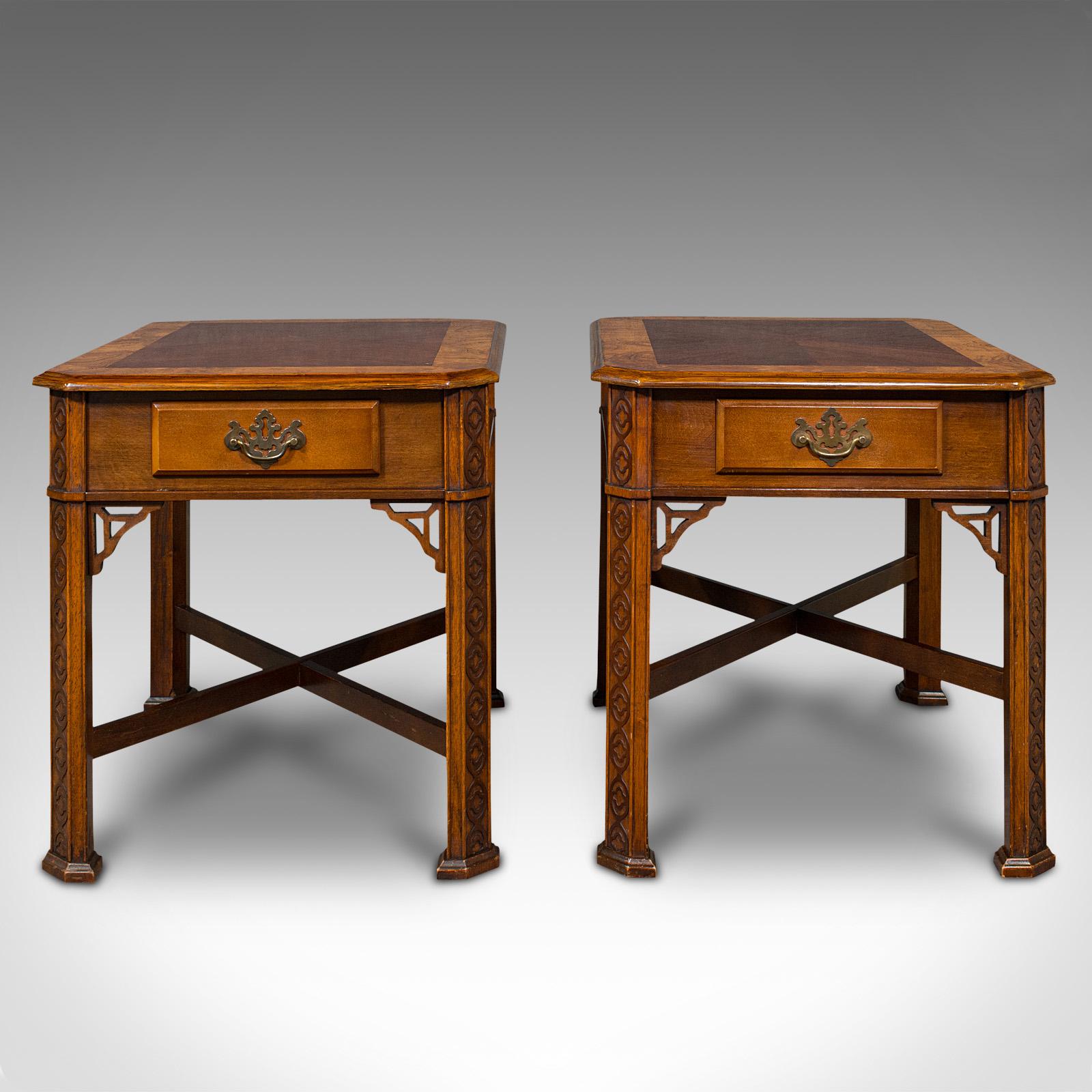 This is a pair of vintage bedside tables. A burr oak side table or nightstand in Chinese Chippendale taste, dating to the late 20th century, circa 1980.

Superb quality, with dashing Chippendale overtones
Displaying a desirable aged patina and in