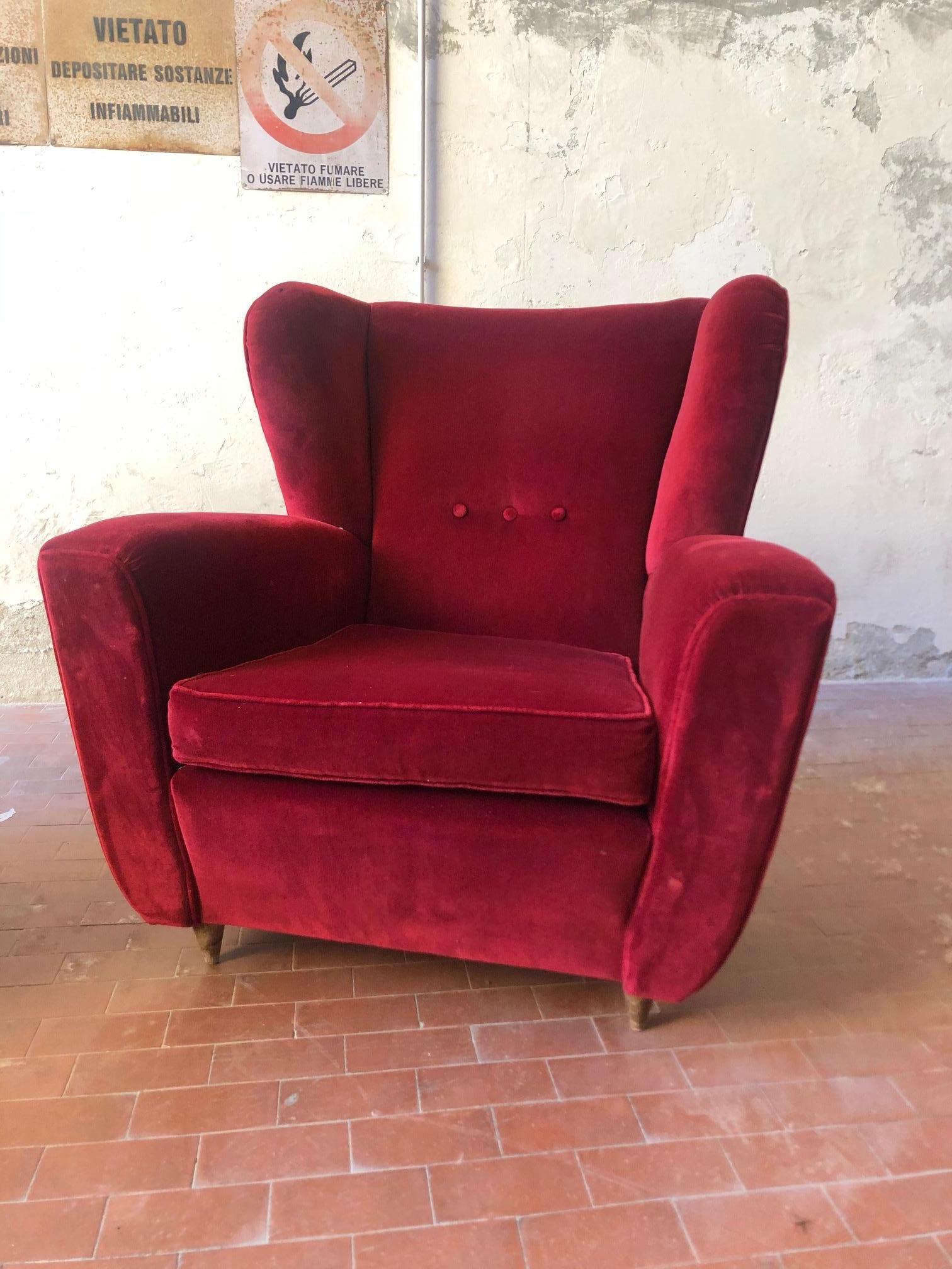 Pair of Vintage Bergères Armchairs, Red Velvet, 1960, Italy In Good Condition In Cuneo, Italy (CN)