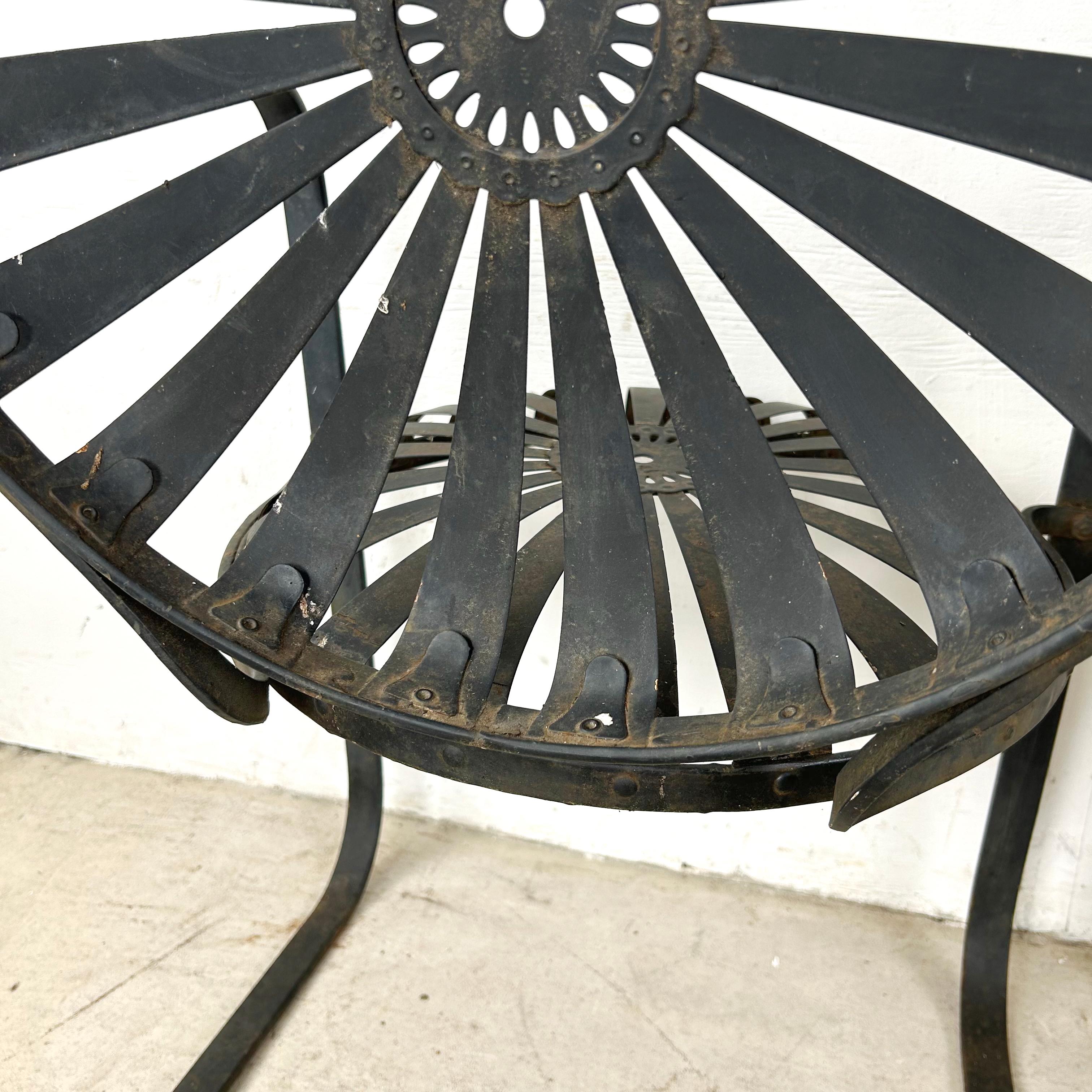 Paire de chaises de jardin luge noires vintage d'après François Carré en vente 10