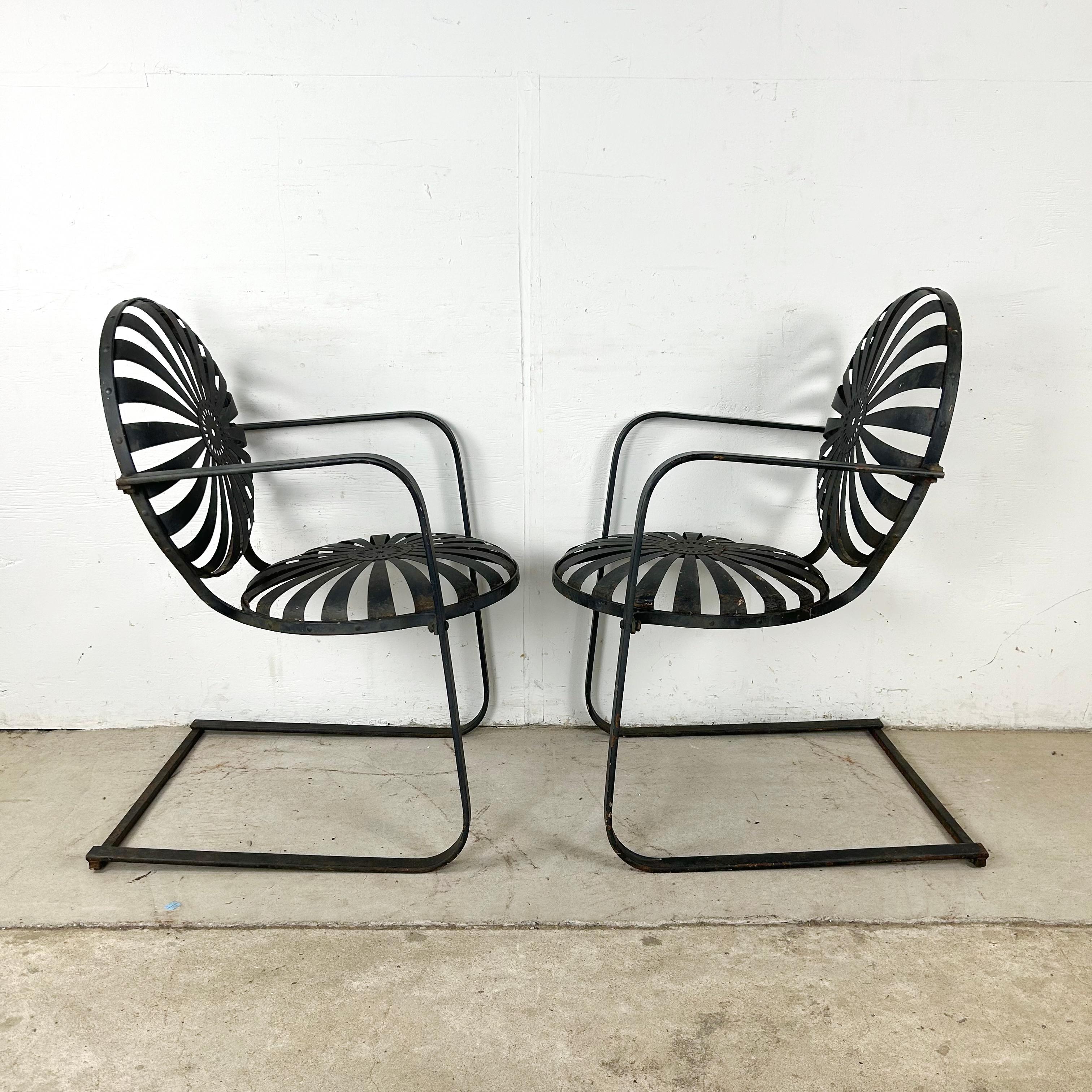 Paire de chaises de jardin luge noires vintage d'après François Carré en vente 11