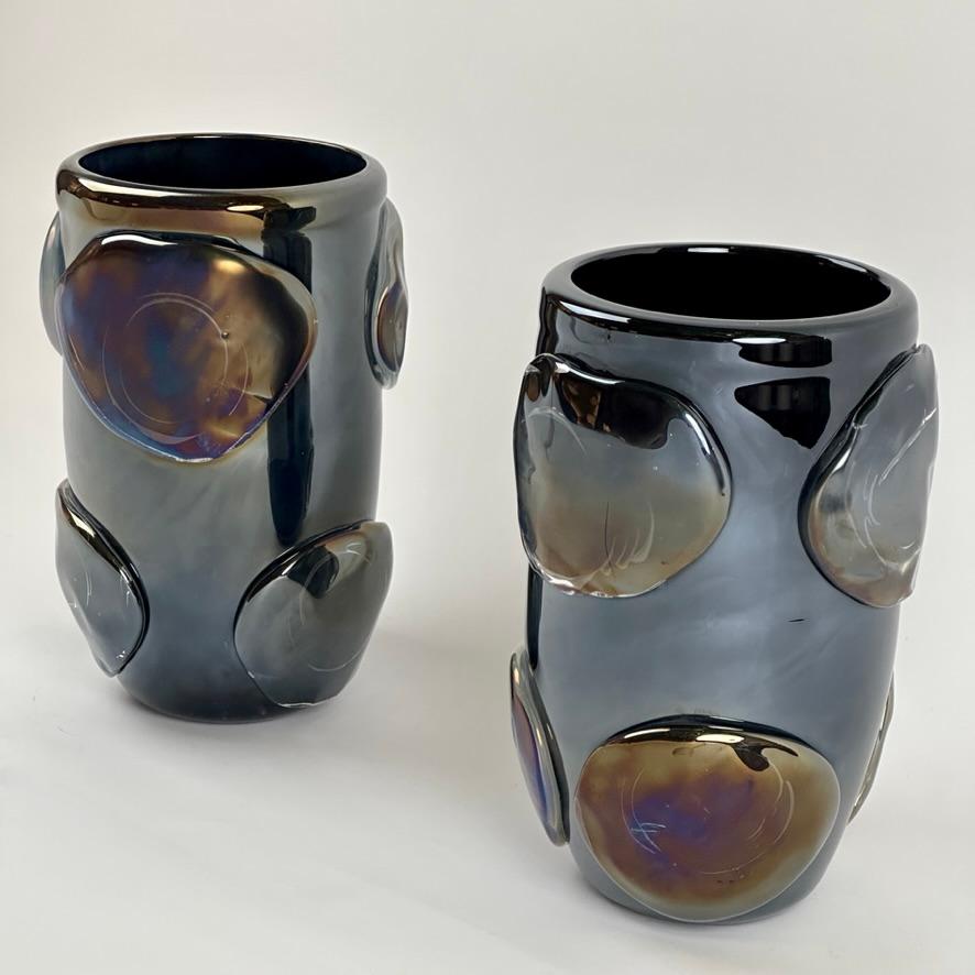 Pair of Vintage Black Iridescent Murano Art Glass Vases by Costantini In Good Condition For Sale In Firenze, Tuscany