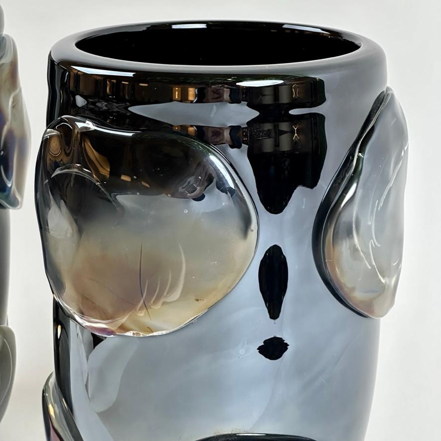 Paar schwarze schillernde Vintage-Vasen aus Murano-Kunstglas von Costantini im Angebot 1