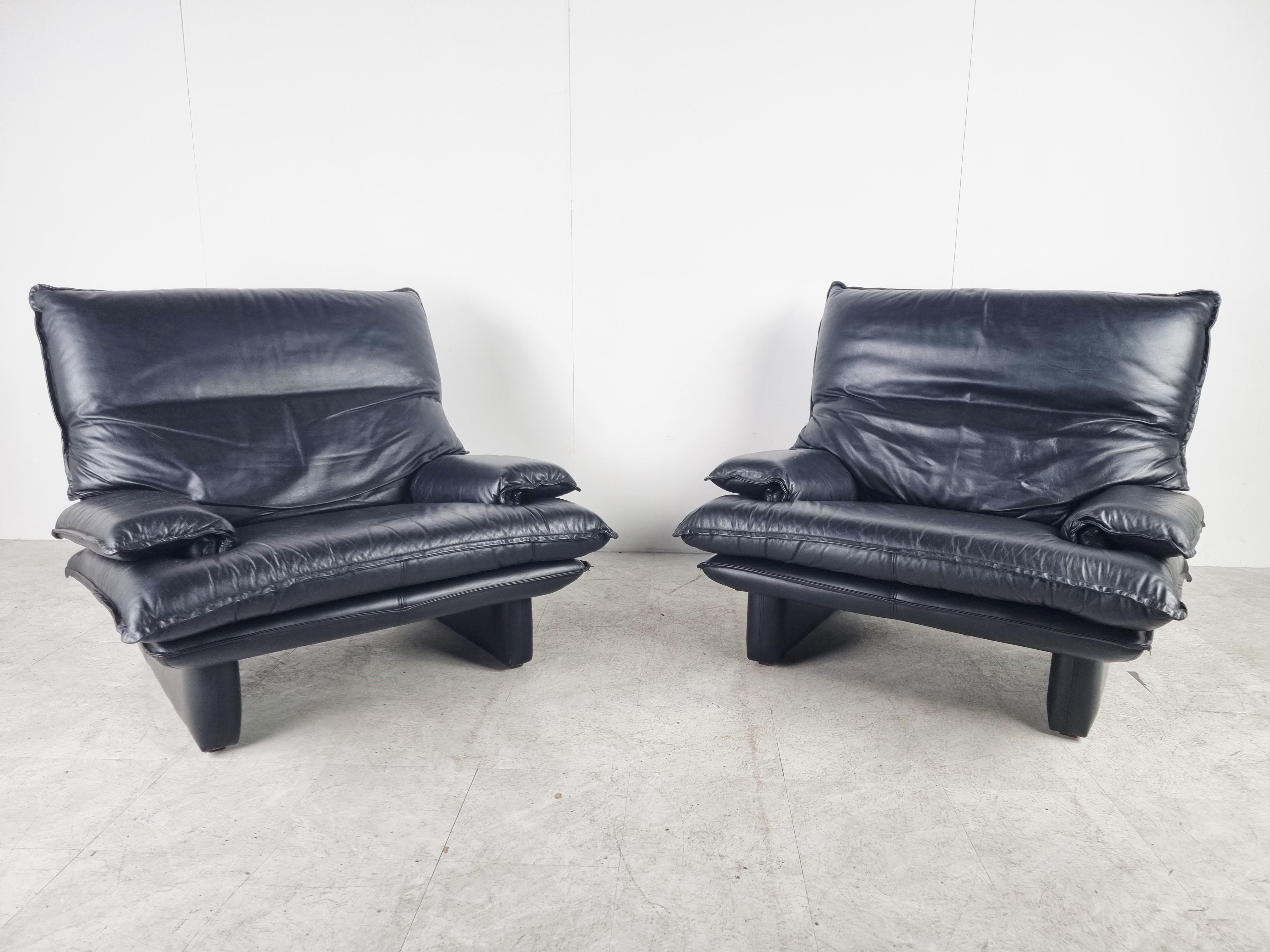 Mid-Century Modern Pair of Vintage Black Leather Armchairs, 1980, Italy