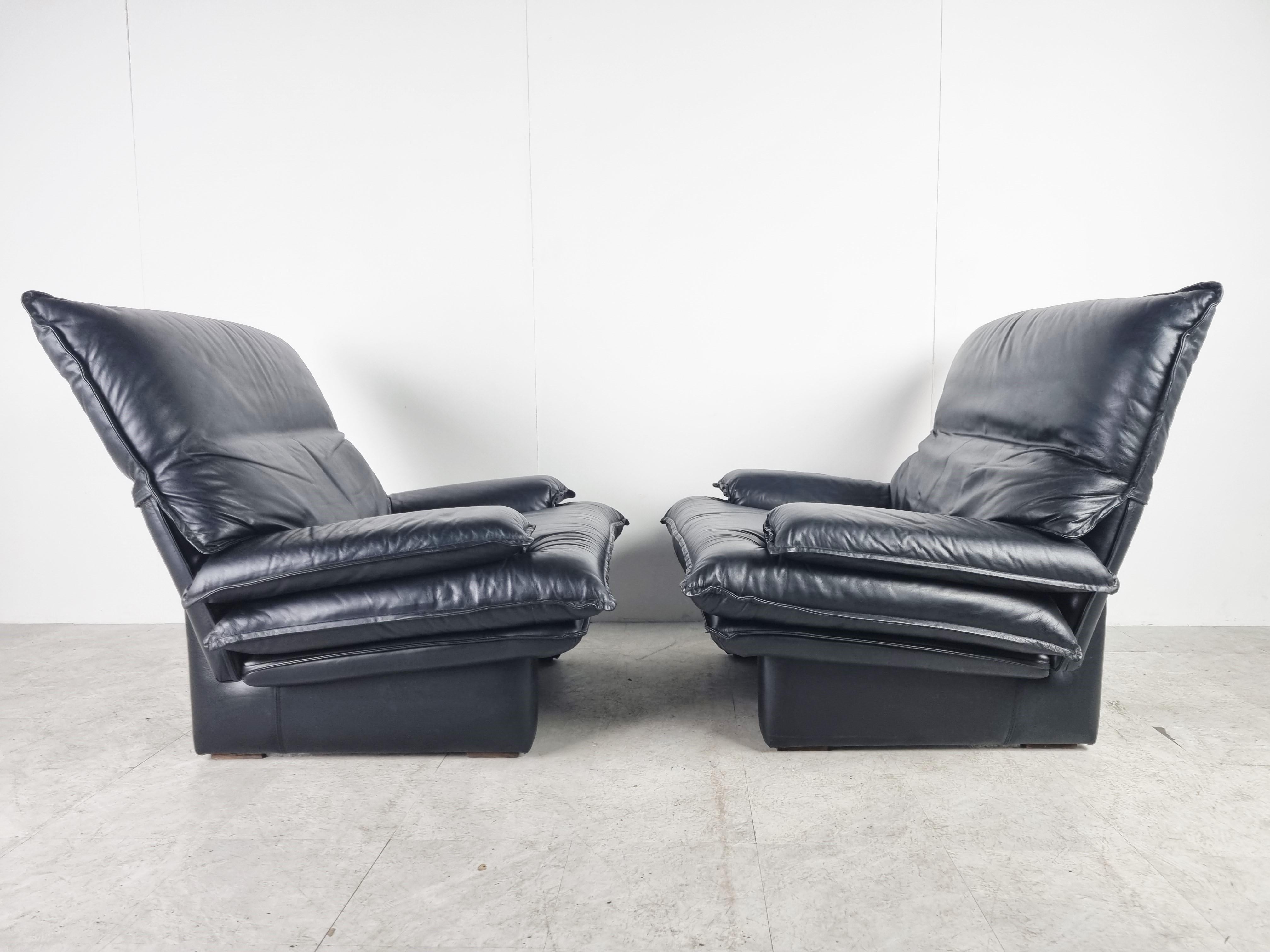 Pair of Vintage Black Leather Armchairs, 1980, Italy In Good Condition In HEVERLEE, BE
