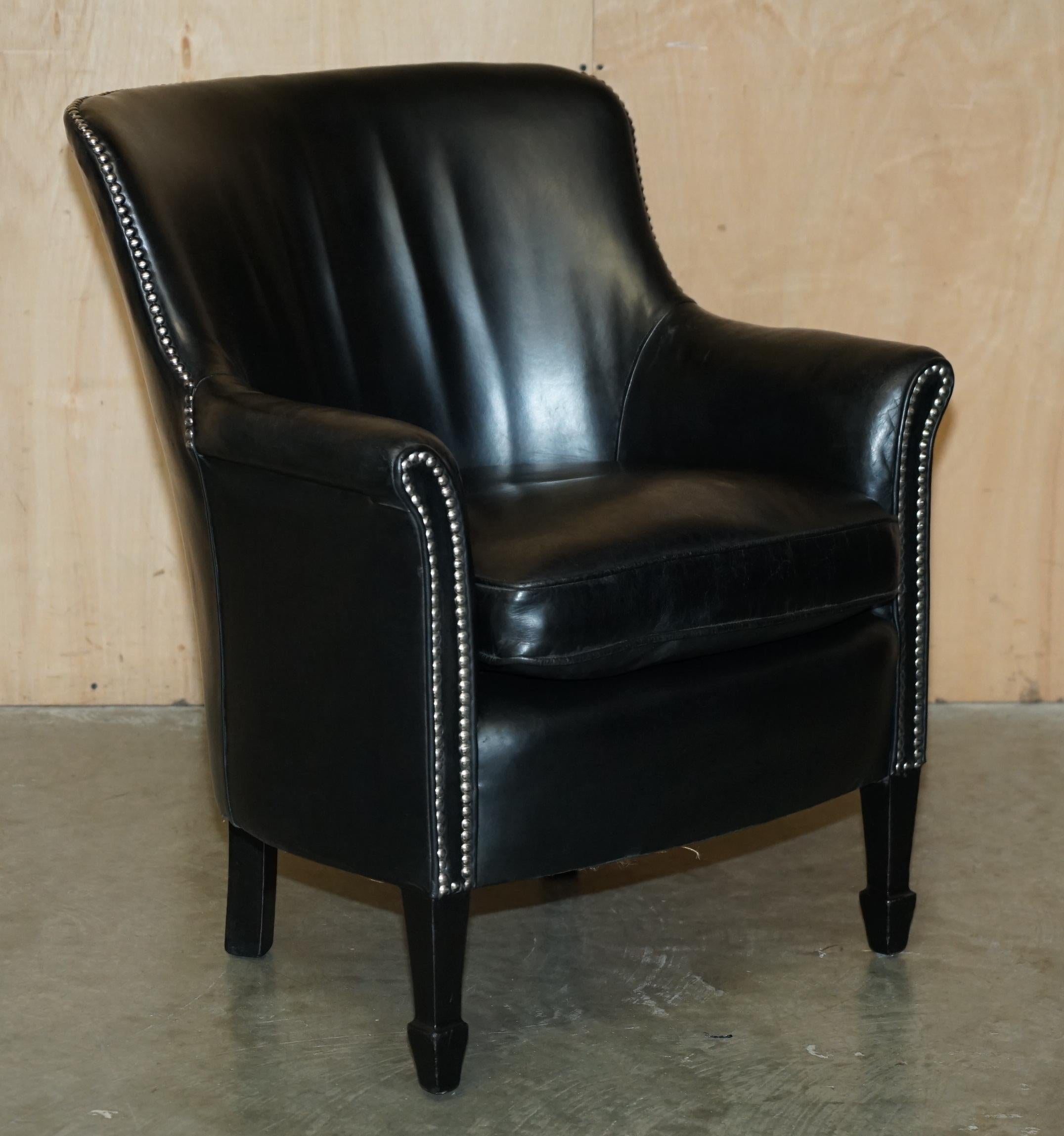PAIR OF VINTAGE BLACK LEATHER TUB CLUB ARMCHAIRS WiTH HAND STUDDED UPHOLSTERY For Sale 6