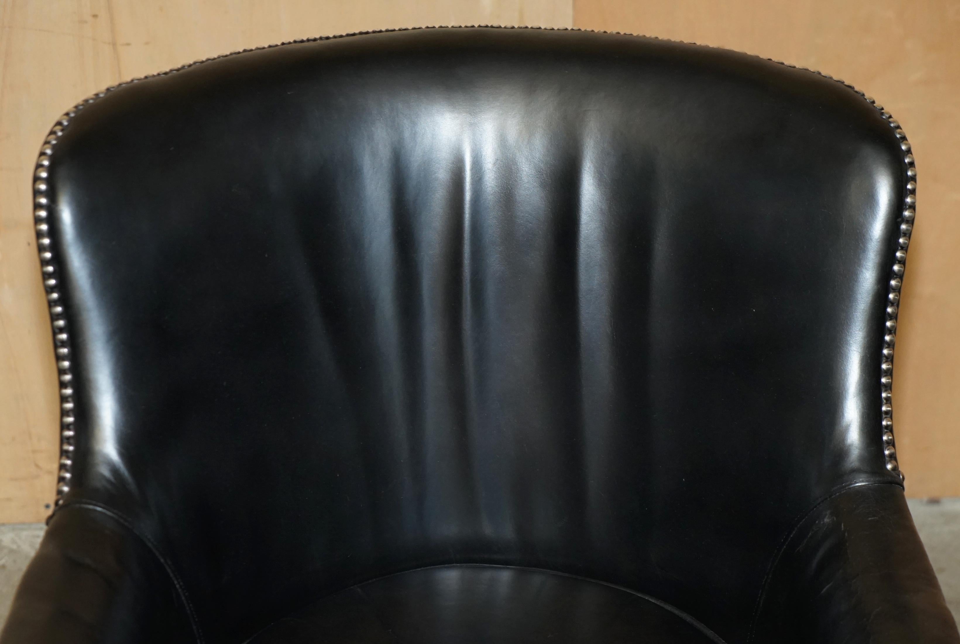 PAIR OF VINTAGE BLACK LEATHER TUB CLUB ARMCHAIRS WiTH HAND STUDDED UPHOLSTERY For Sale 8