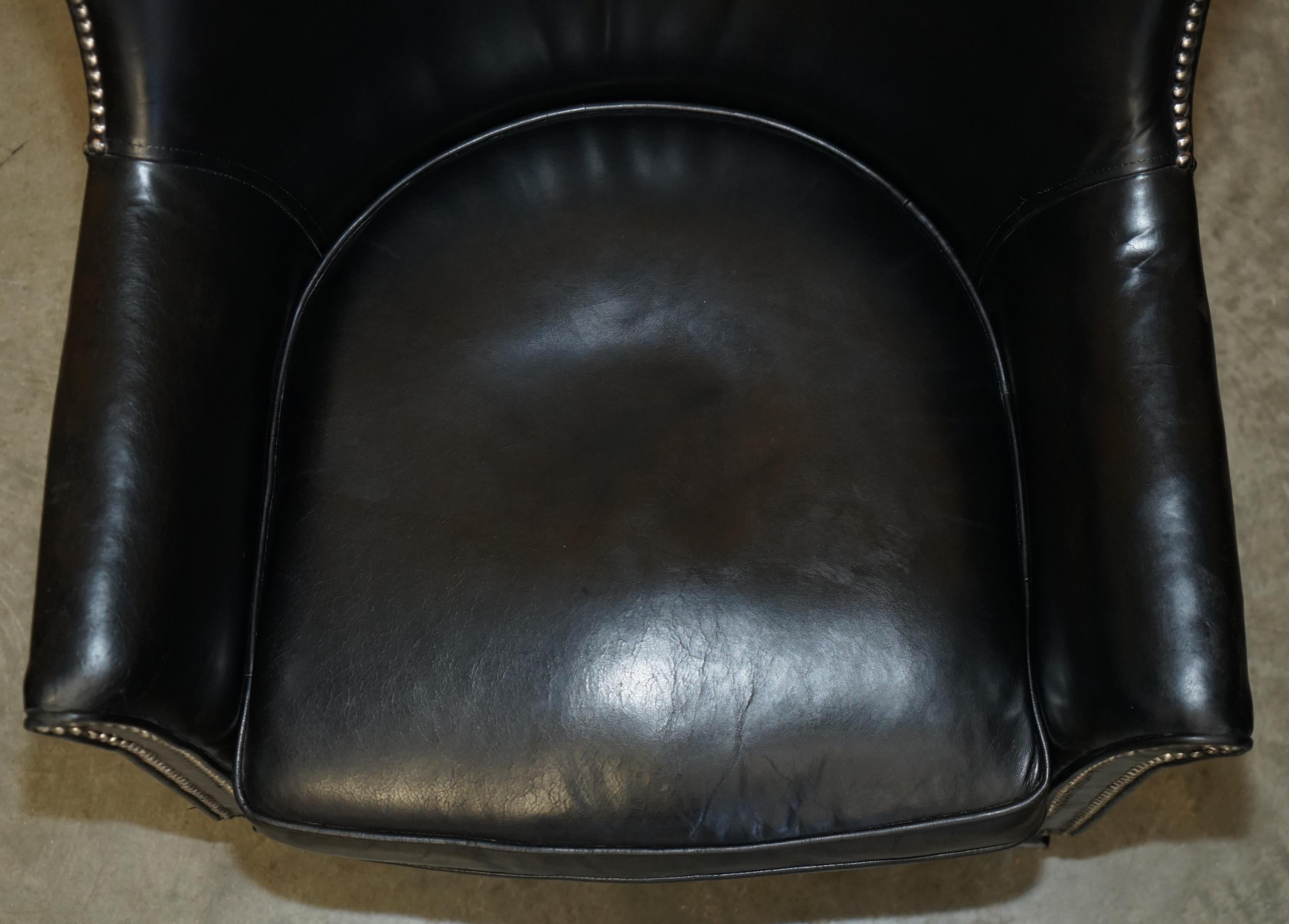 PAIR OF VINTAGE BLACK LEATHER TUB CLUB ARMCHAIRS WiTH HAND STUDDED UPHOLSTERY In Good Condition For Sale In West Sussex, Pulborough