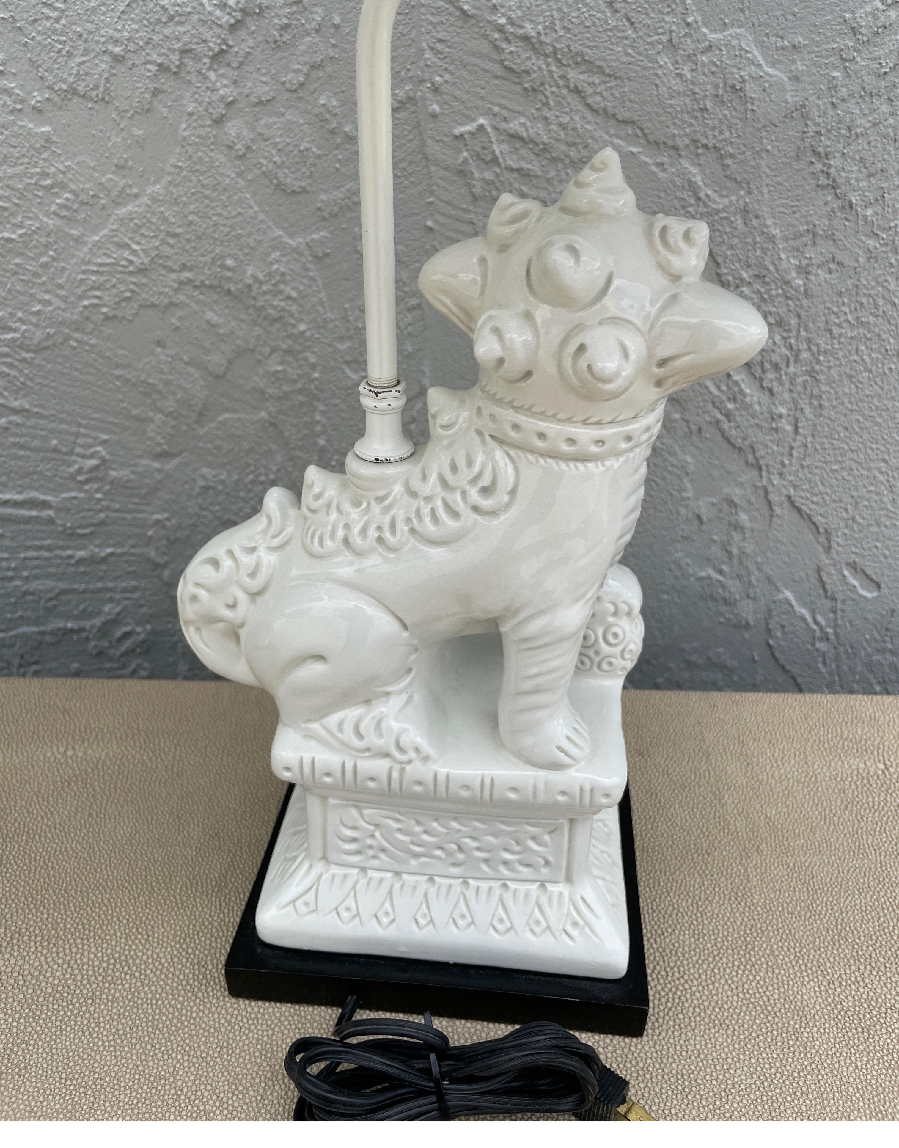 Pair of Vintage Blanc de Chine Foo Dog Lamps For Sale 7