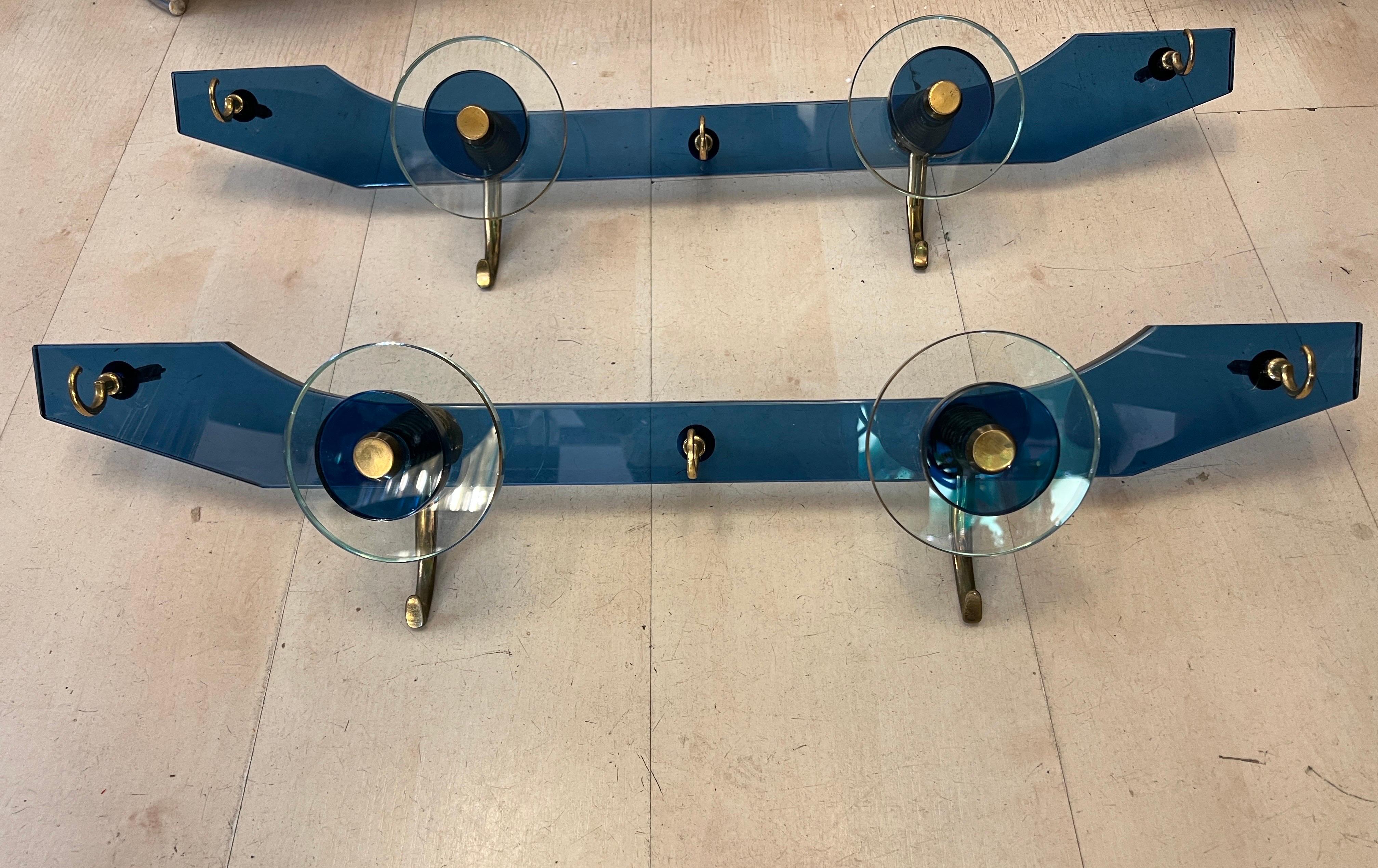 Pair of Vintage Blue and Clear Murano Glass Coat Hangers, 1970s im Zustand „Gut“ im Angebot in Florence, IT