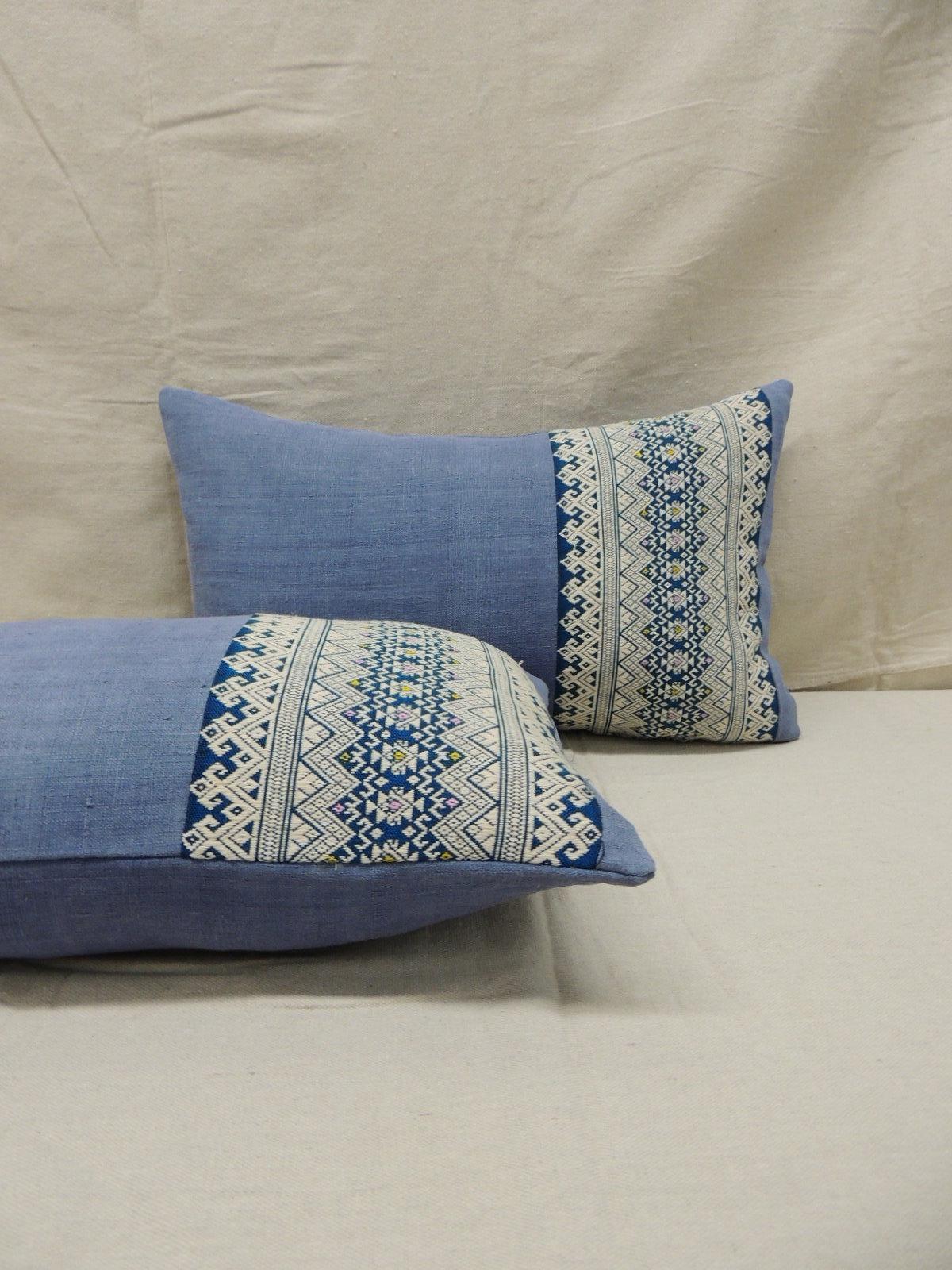 Pair of Vintage Blue and White Asian Decorative Lumbar Pillows In Good Condition In Oakland Park, FL