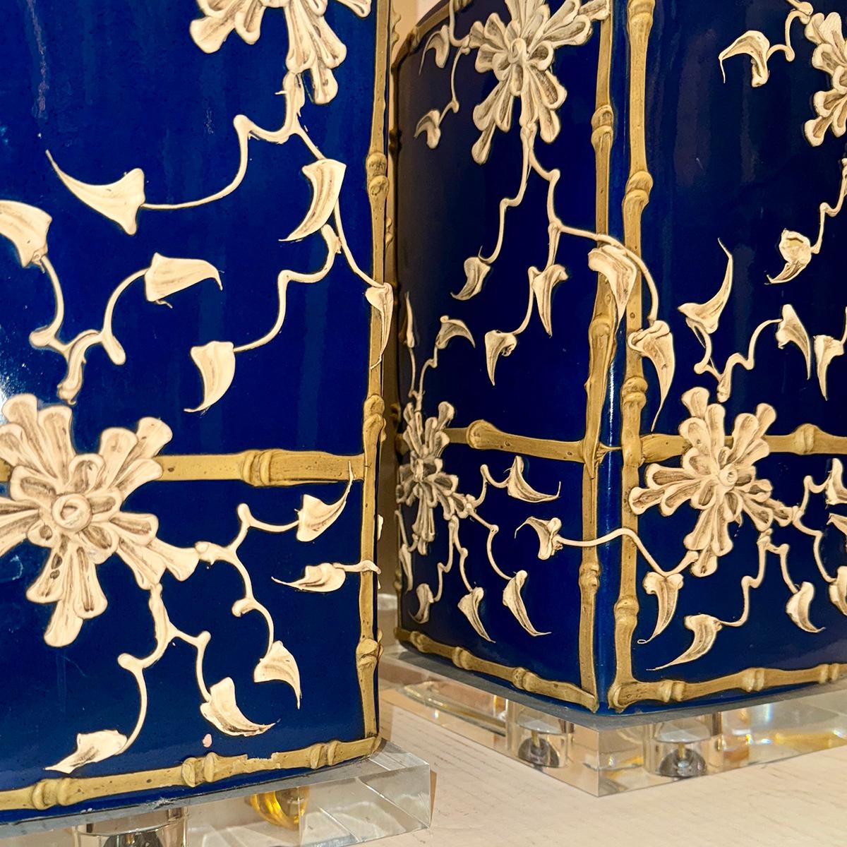 Mid-20th Century Pair of Vintage Blue and White Lamps For Sale