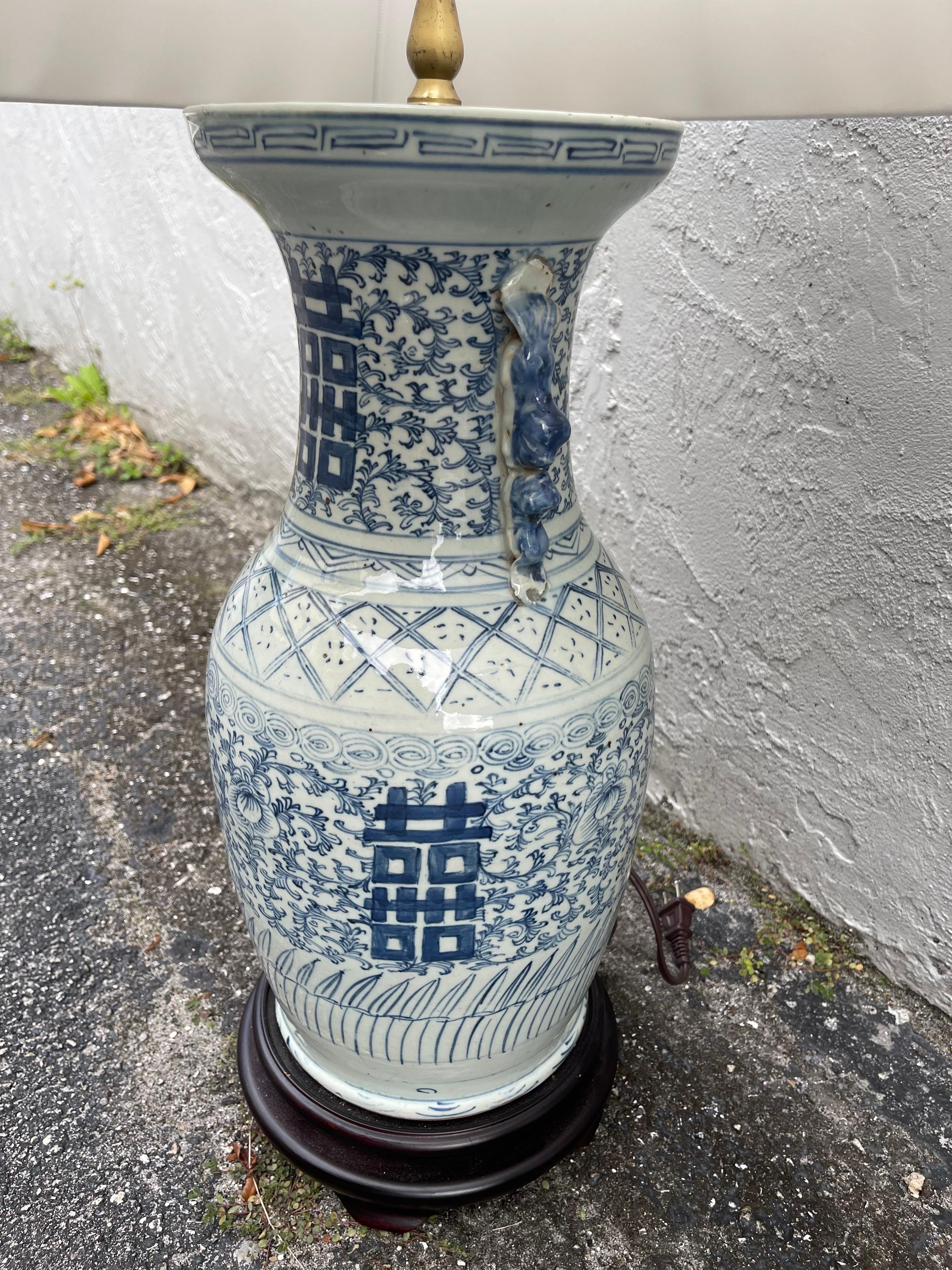 Pair of Vintage Blue & White Chinese Lamps 1