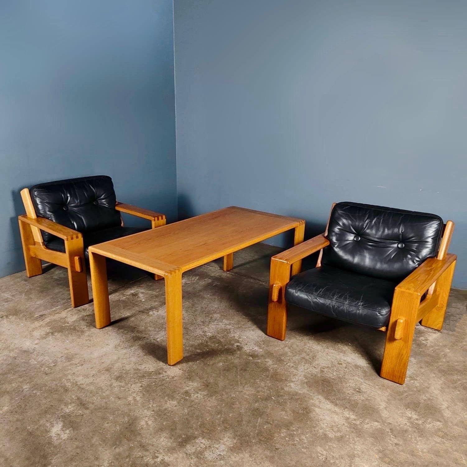 Mid-Century Modern Pair Of Vintage Bonanza Black Leather Armchairs By Esko Pajamies For Asko