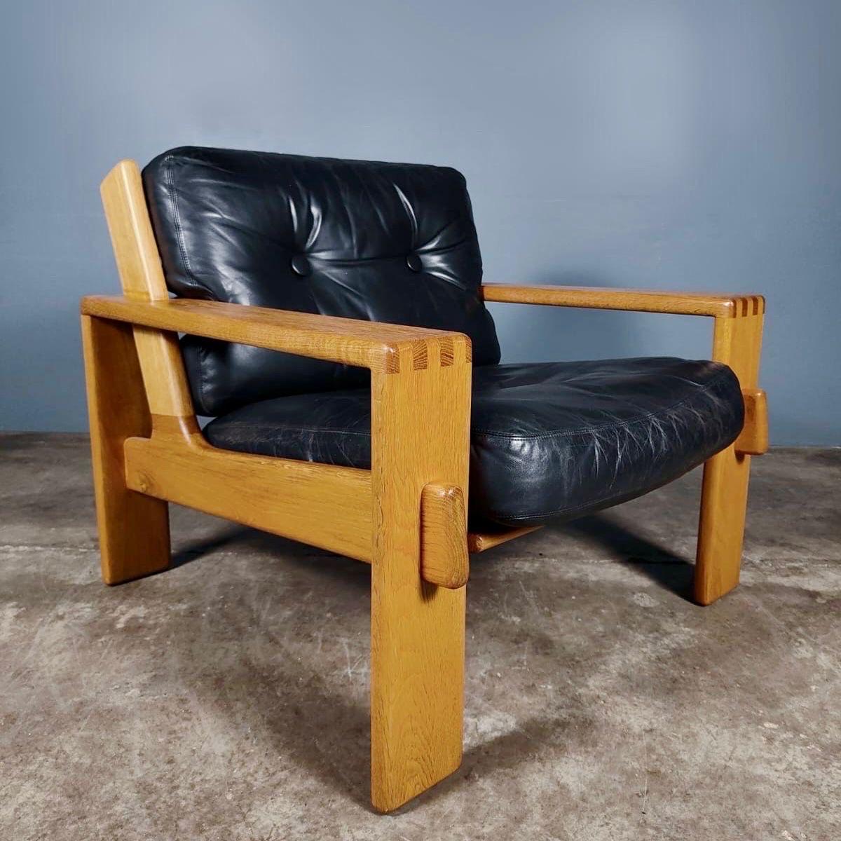 Pair Of Vintage Bonanza Black Leather Armchairs By Esko Pajamies For Asko In Excellent Condition In Cambridge, GB