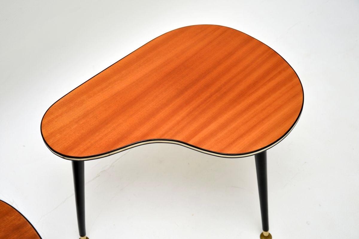 Pareja de mesas auxiliares vintage Boomerang en Bueno estado para la venta en London, GB