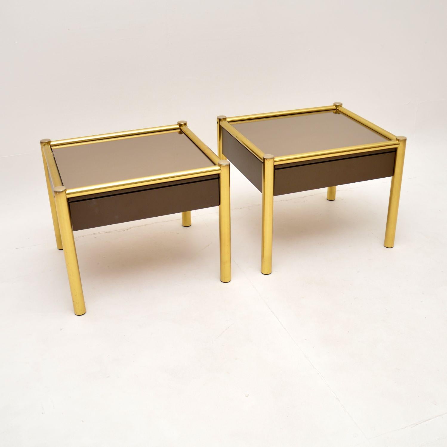 Pair of Vintage Brass and Glass Side Tables In Good Condition For Sale In London, GB