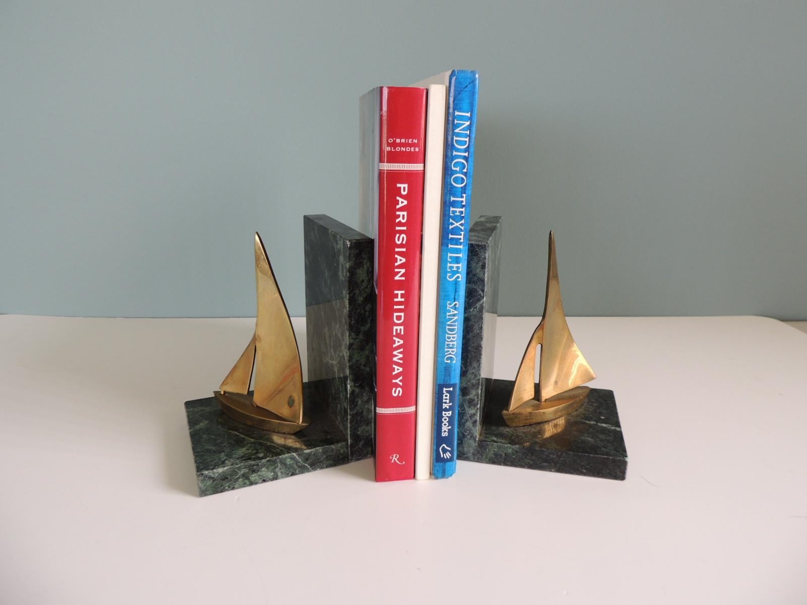 Pair of Vintage brass and green marble small bookends.
Sailing boats mounted on marble.
Size: 4.5