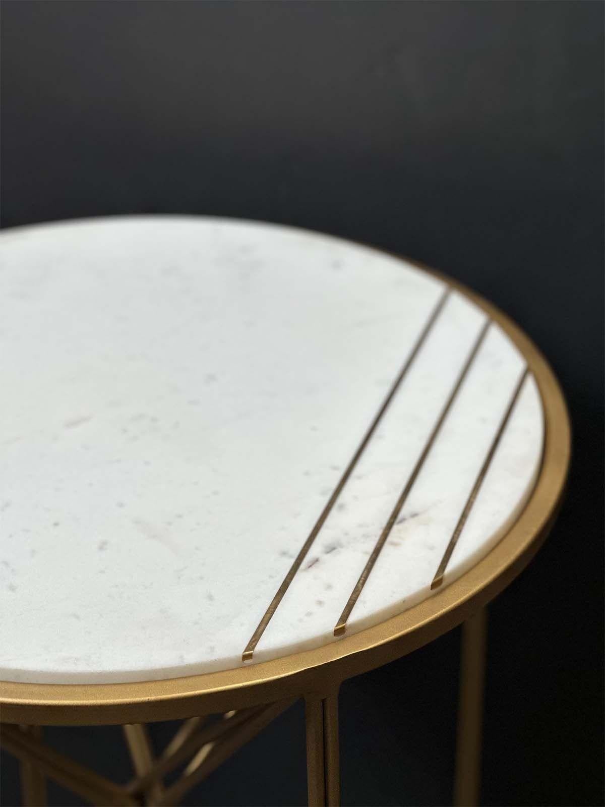 Pair of Vintage Brass and Marble Top Side Tables In Good Condition For Sale In Los Angeles, CA