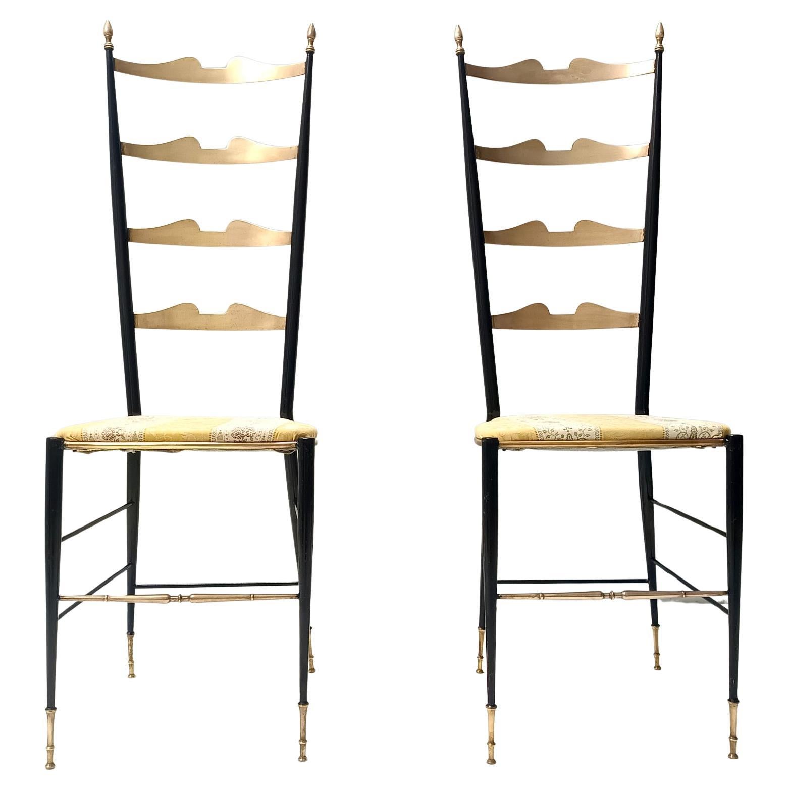 Paar Chiavarine-Stühle aus Messing und Metall im Vintage-Stil mit gelbem Stoff, Italien