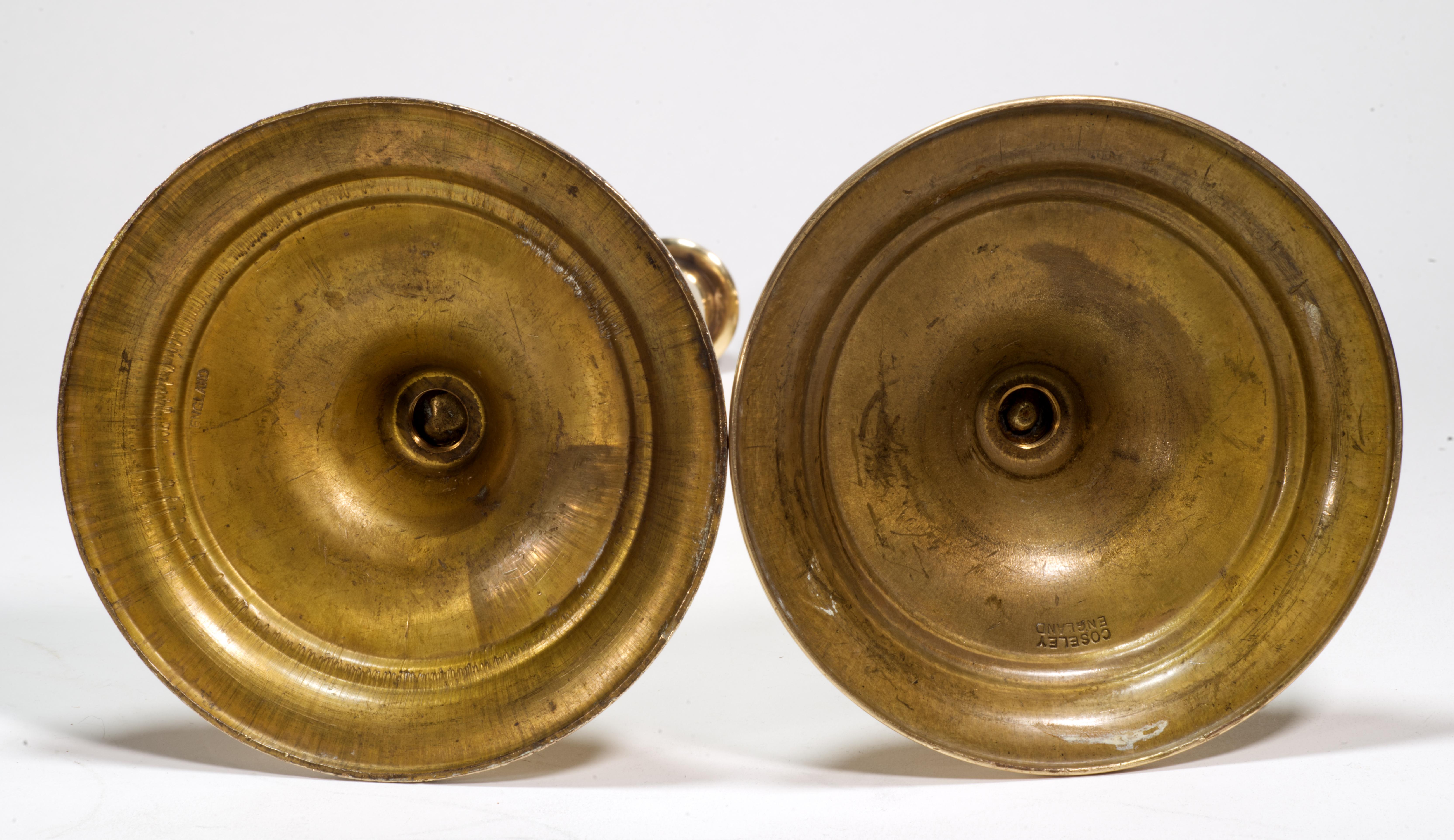 Coppia di candelieri Barley Twist in ottone d'epoca, Inghilterra, anni '30 in vendita 5