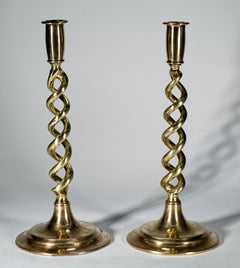 Paar Barley Twist-Kerzenständer aus Messing im Vintage-Stil, England 1930er Jahre