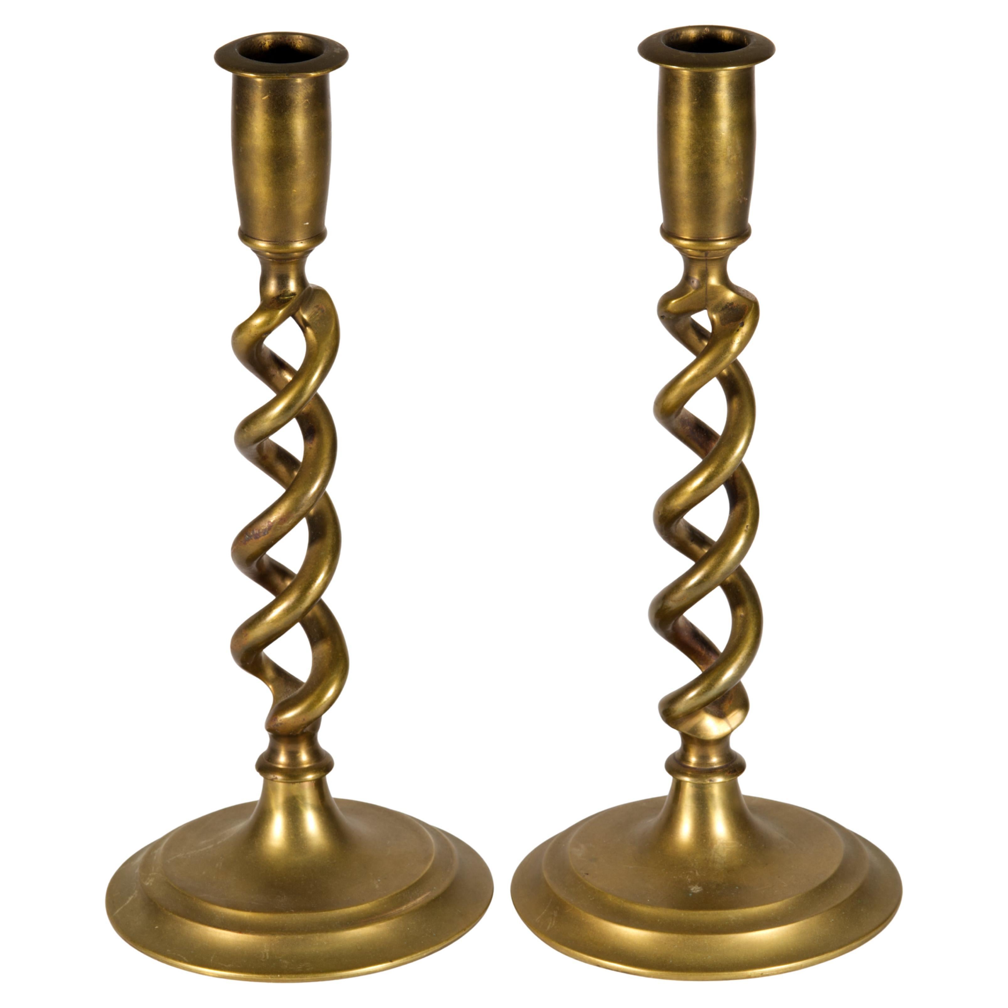 Paar Vintage Messing Barley Twist Jacobean Style Kerzenständer, 1920er-1930er Jahre