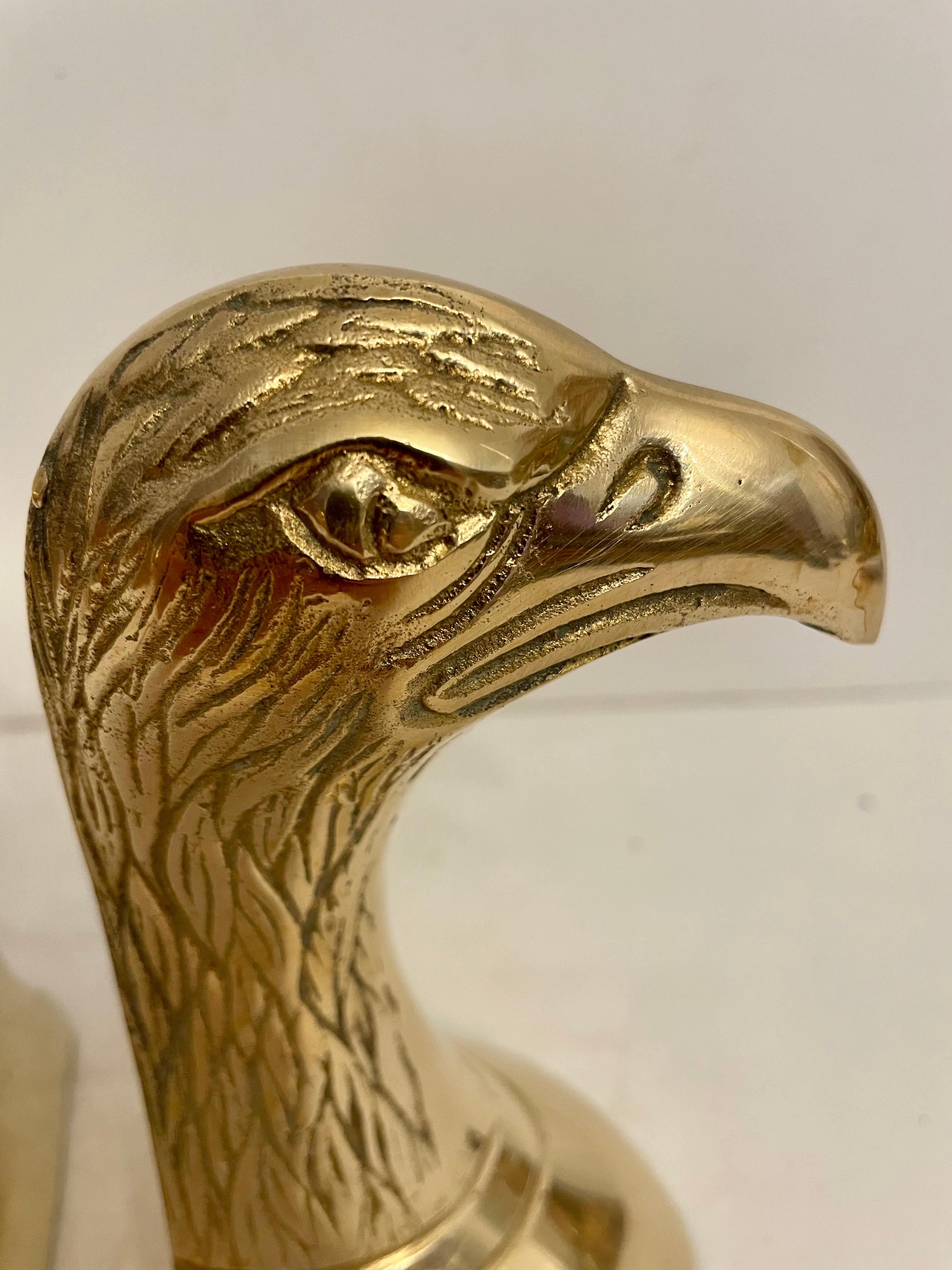 Par de sujetalibros de águila de latón vintage Coreano en venta