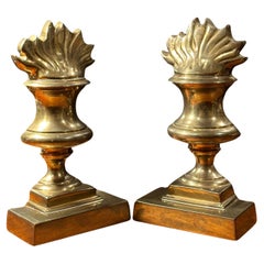 Paire de serre-livres vintage en laiton « Torches flamboyantes »