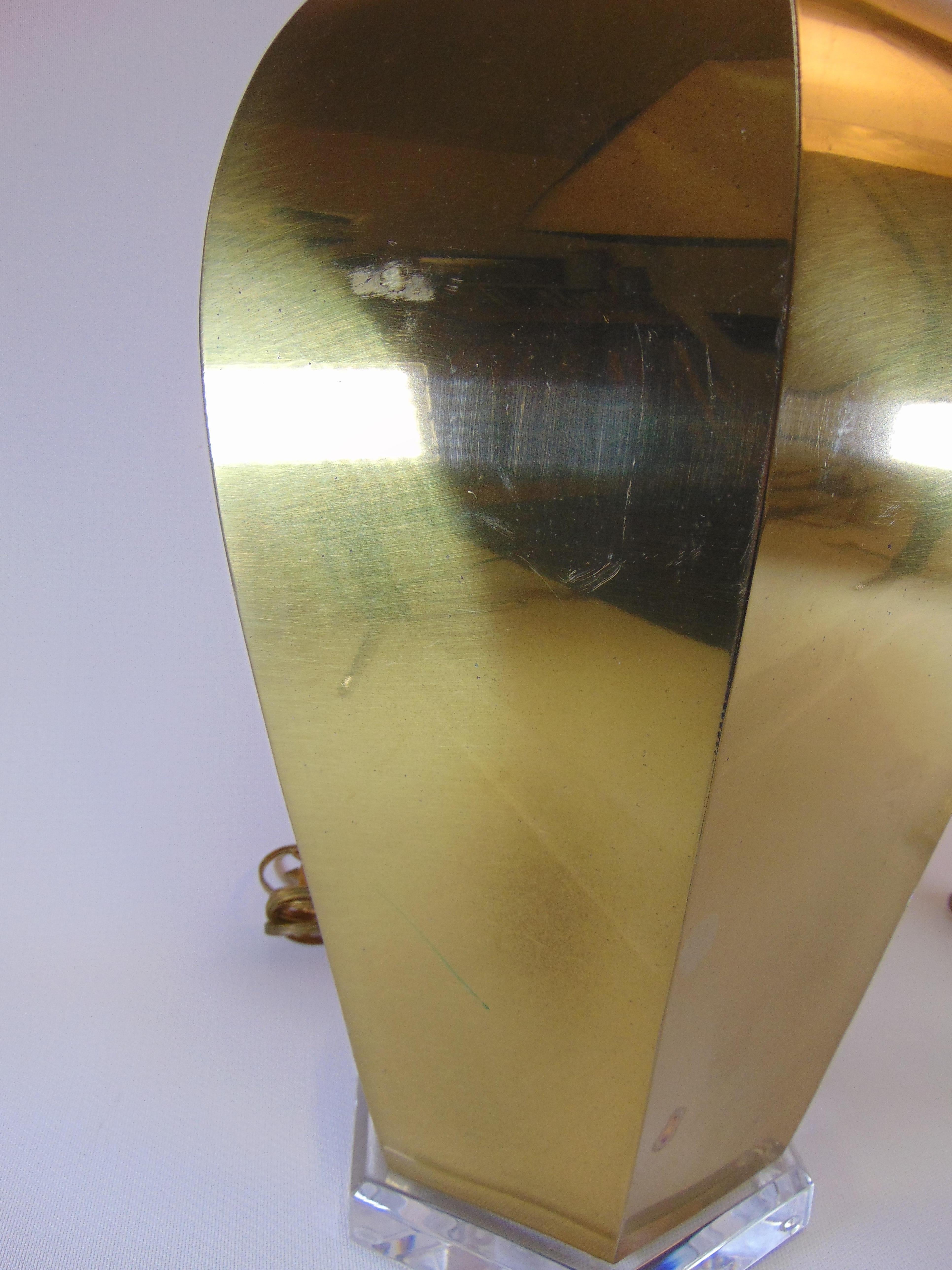 Late 20th Century Pair of Vintage Brass Lamps with Lucite Bases by Remington Lamp For Sale