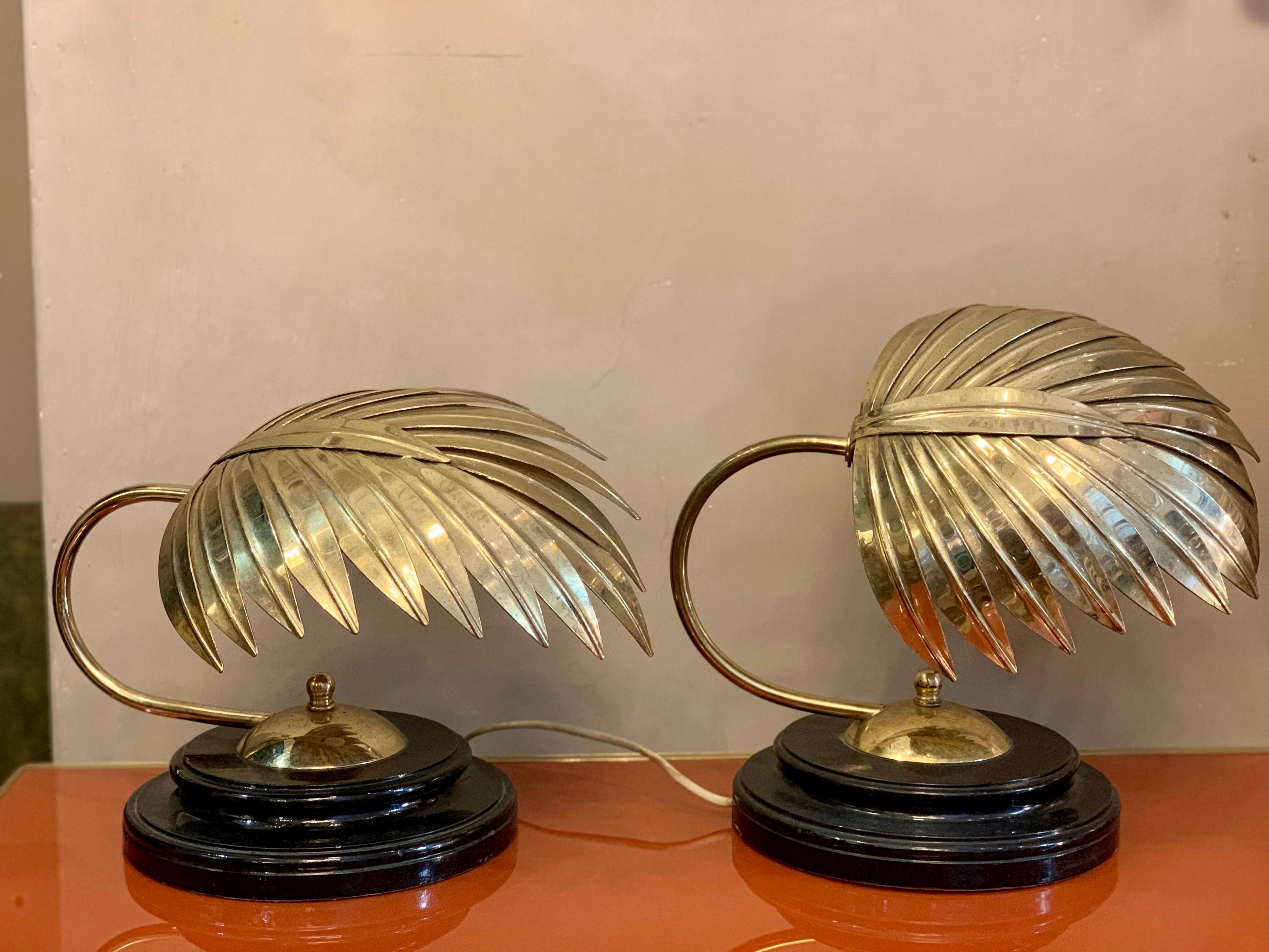 Mid-Century Modern Pair of Vintage Brass Leaf Bedside Lamps with Black Lacquered Base, 1970s