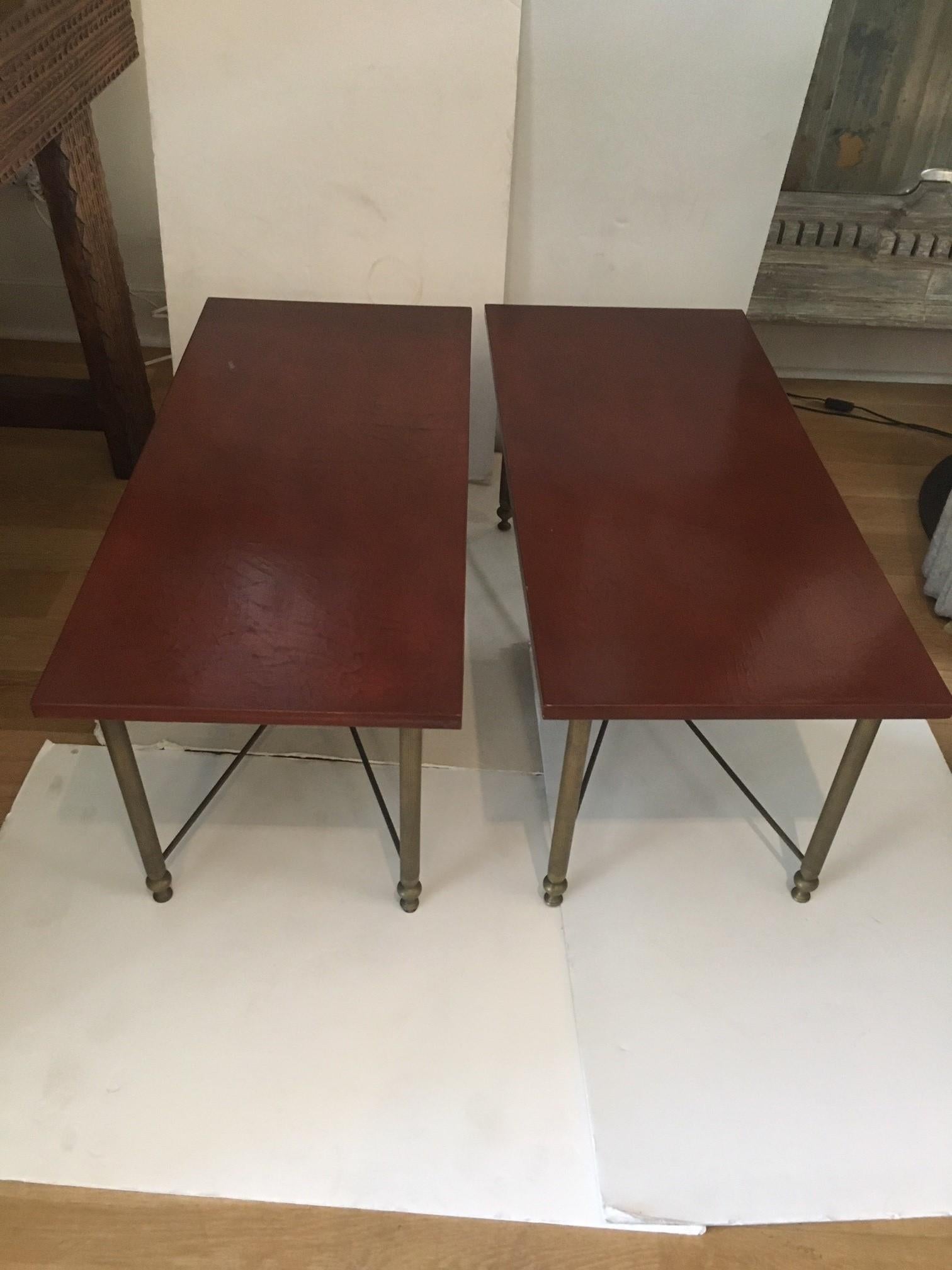 Paar Vintage-Messing-Pfeifenfuß aus Messing mit roten Leinenplatten, Maison Bagues zugeschrieben im Angebot 7