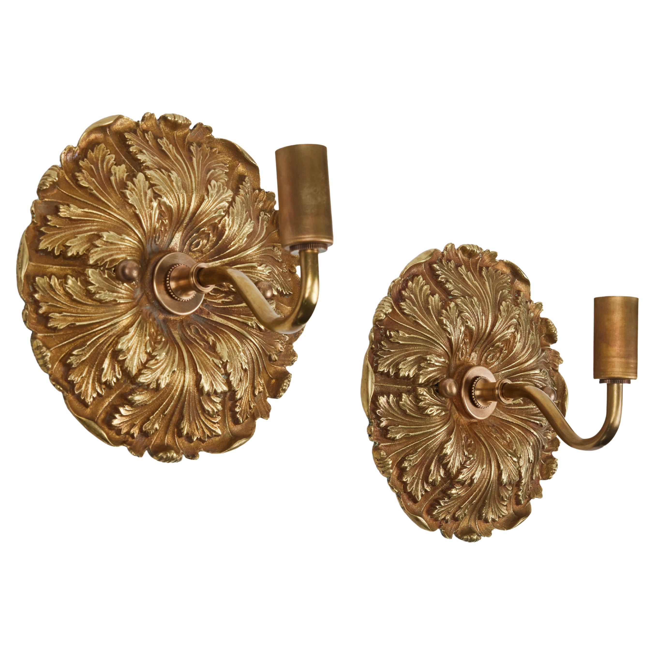 Pair of Vintage Brass Sconces For Sale