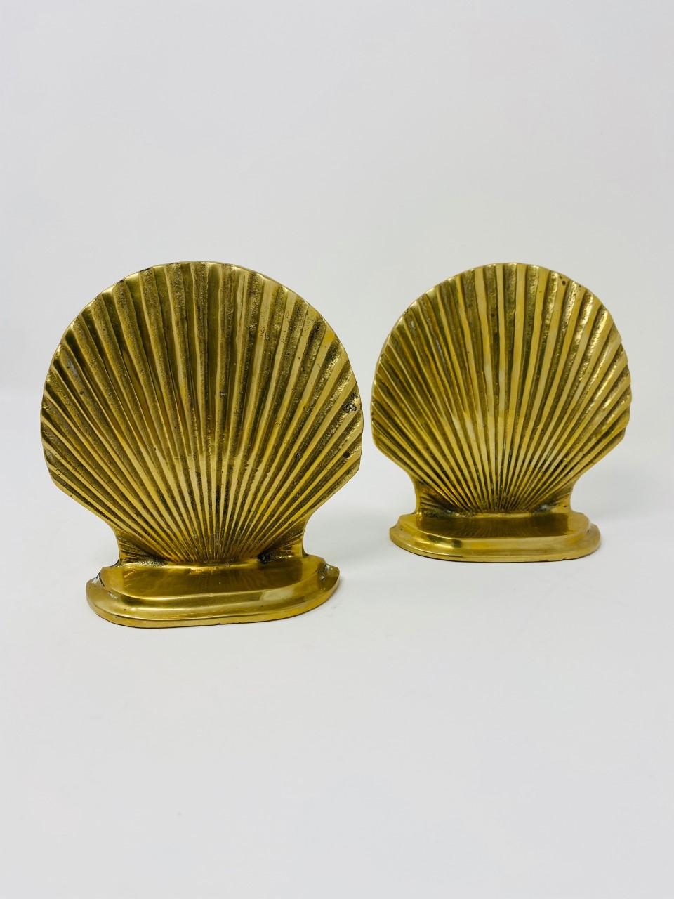 Mid-Century Modern Pair of Vintage Brass Sea Shell Bookends
