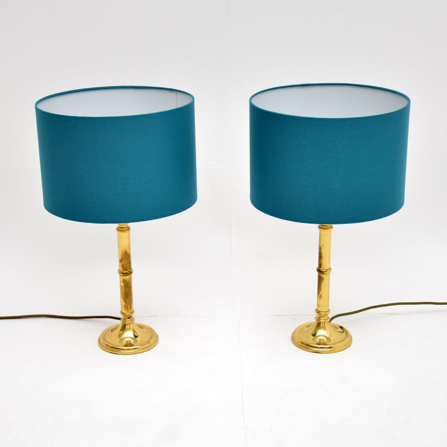 A stunning pair of vintage brass table lamps, dating from circa 1970s-1980s. These are really high quality and are in great vintage condition. They have some light wear and tarnishing, overall the patina is lovely. They are in good working order,