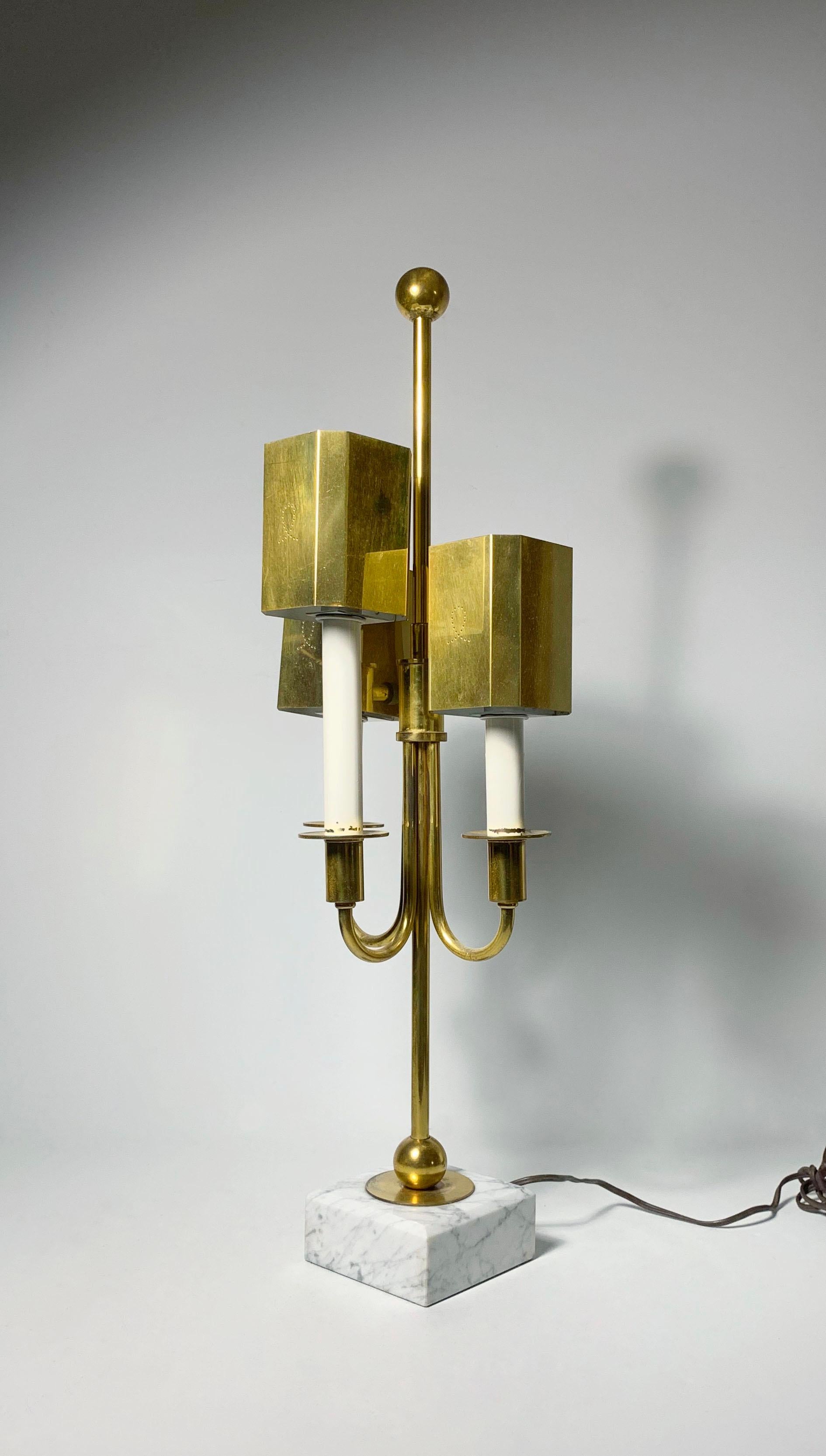 Pair of Vintage Brass Table Lamps in manner of Parzinger In Good Condition For Sale In Chicago, IL