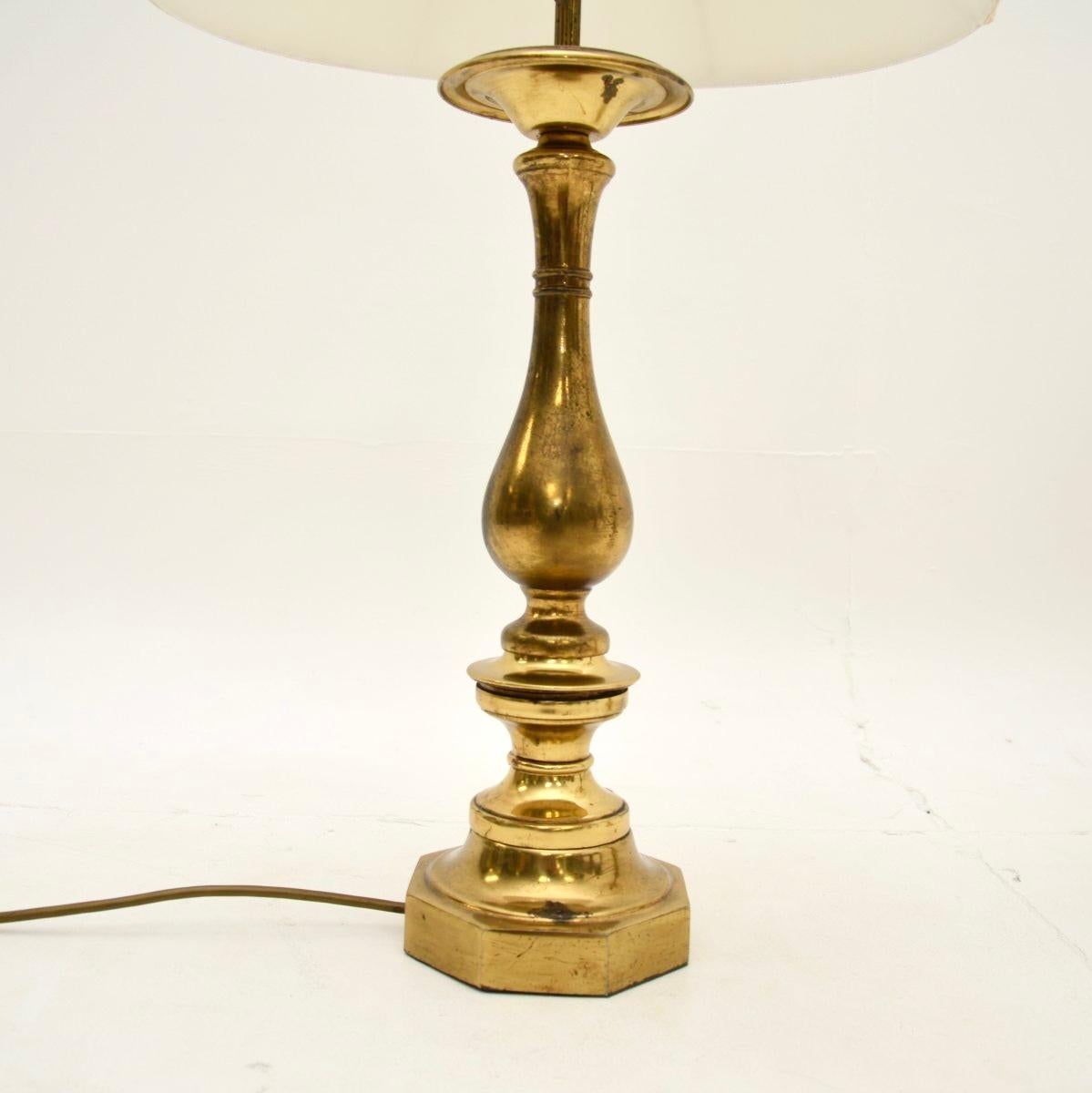 Paire de lampes de table en laiton Bon état - En vente à London, GB
