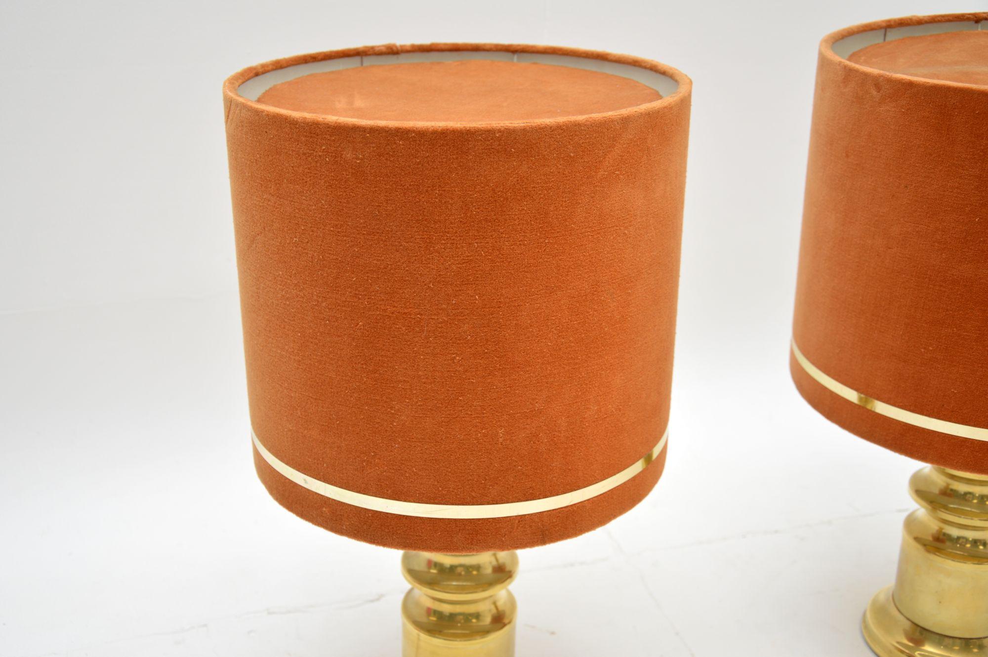 Pair of Vintage Brass Table Lamps with Velvet Shades In Good Condition For Sale In London, GB