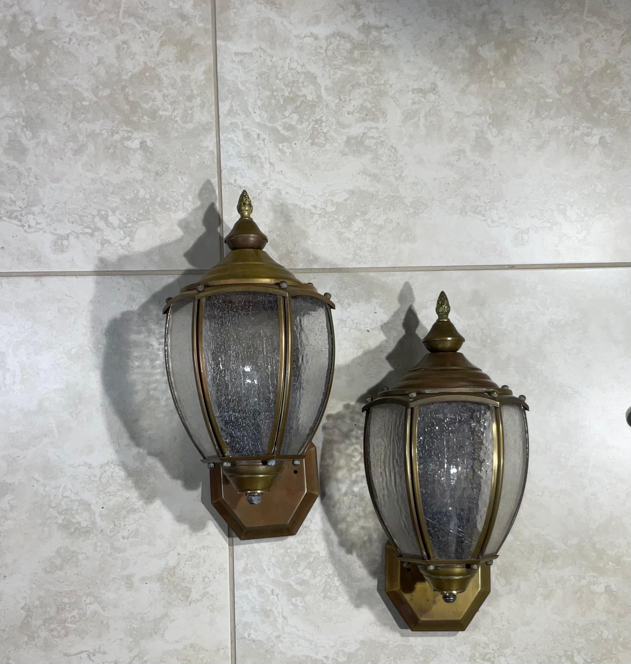 Pair of Vintage Brass Wall Lantern For Sale 4