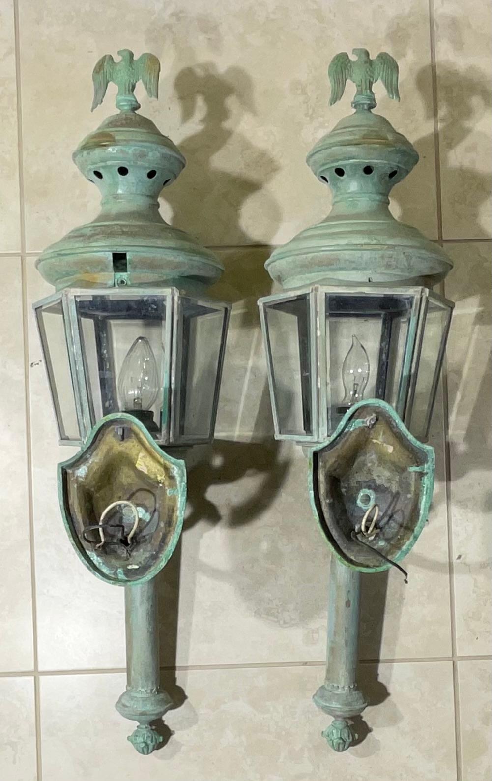 Pair of Vintage Brass Wall Lantern For Sale 7