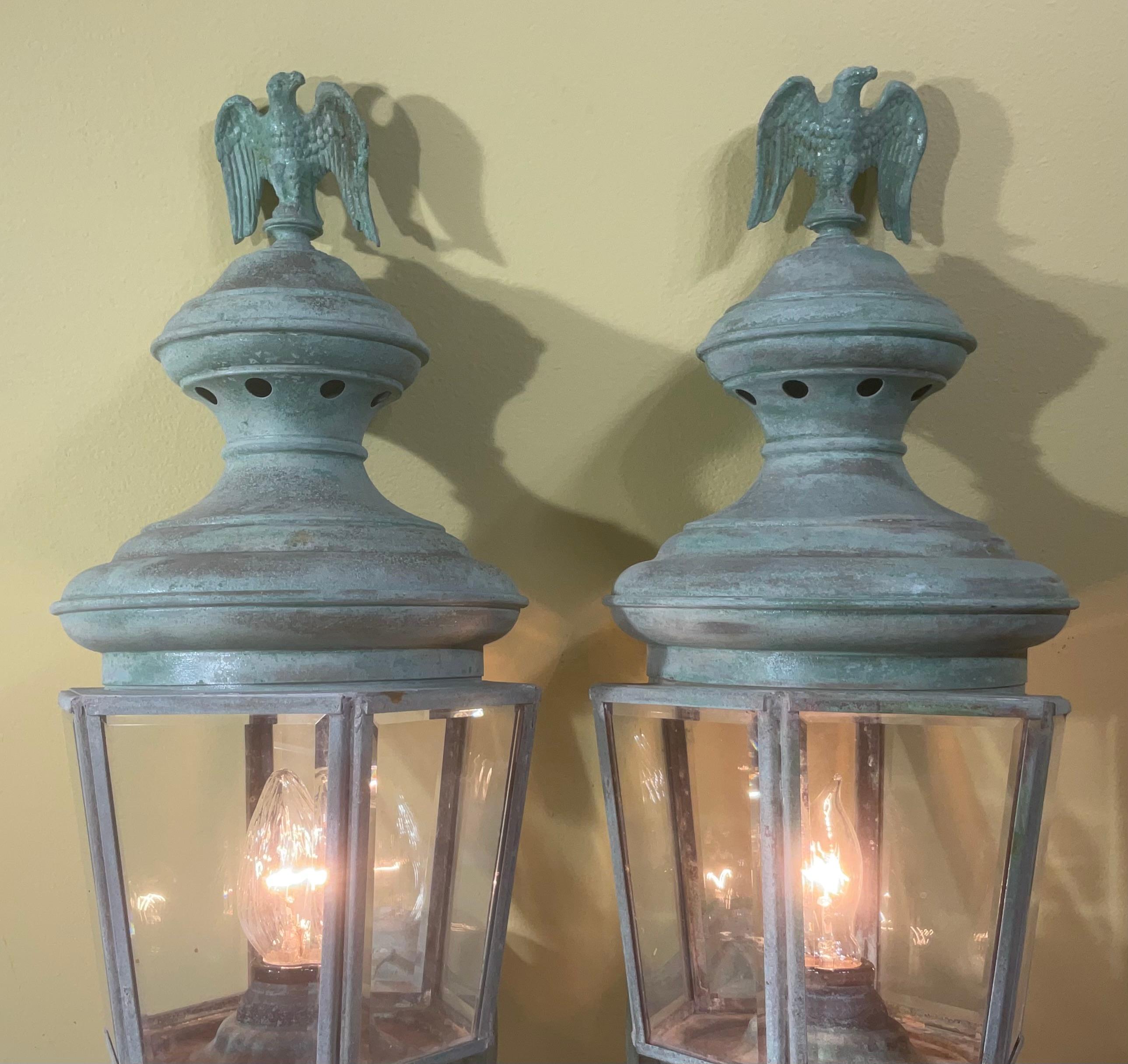 Hand-Crafted Pair of Vintage Brass Wall Lantern For Sale