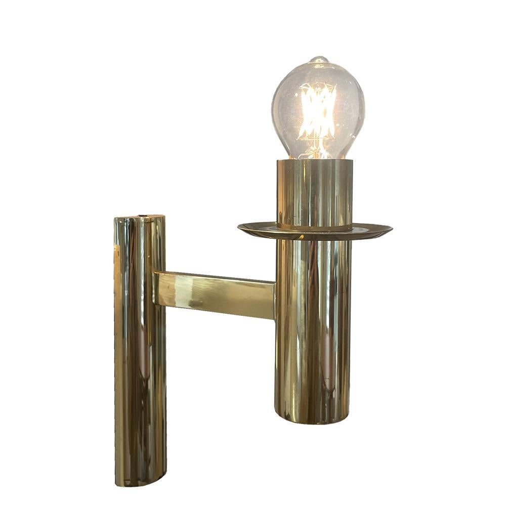 Mid-Century Modern Pair of vintage brass wall lights For Sale