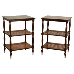 Pareja de soportes de tres niveles de estilo British Colonial Vintage