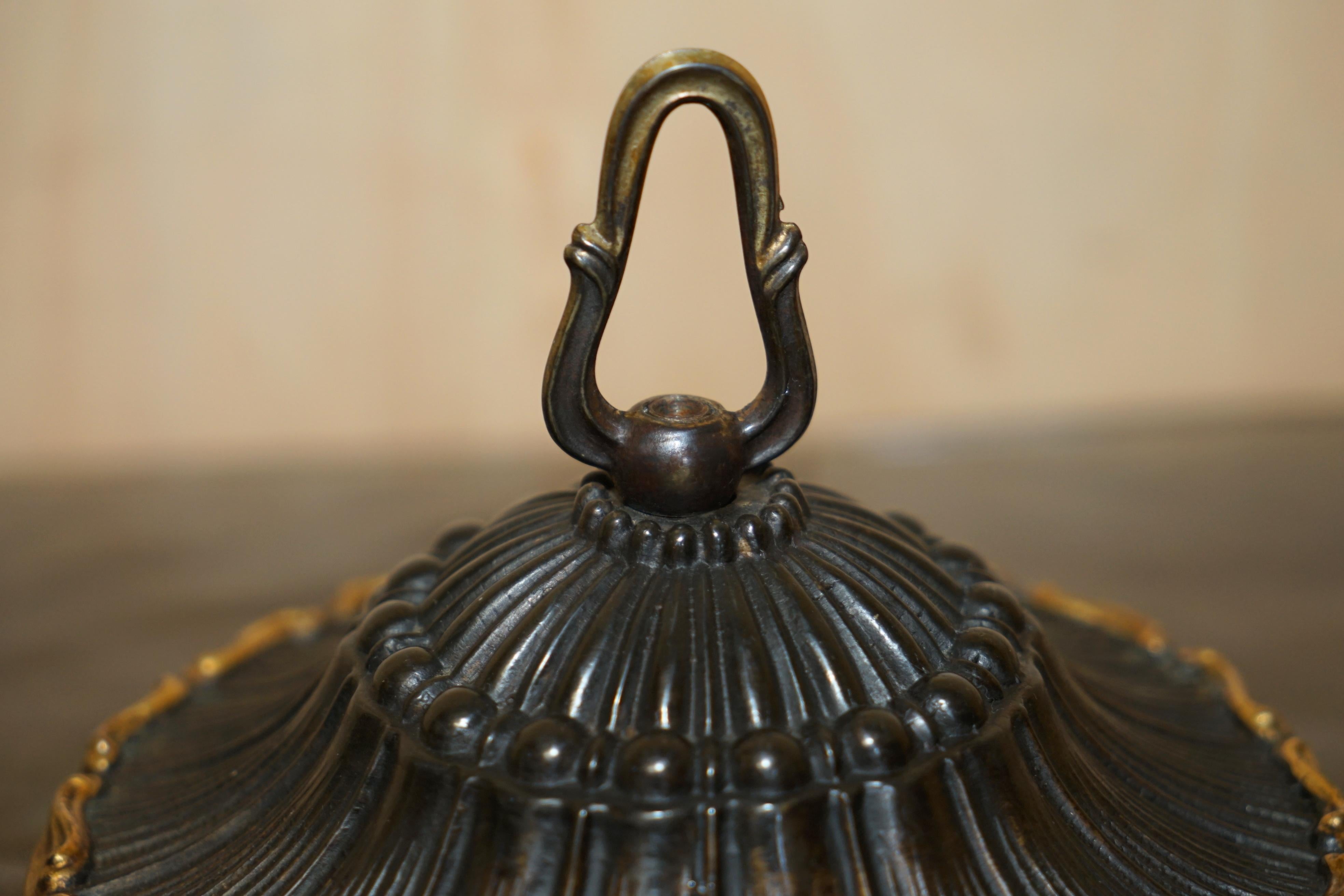 COPPIA DI GANCI PER LUCI A SOFFITTO E A CAMPANILE IN BRONZO E OTTONE d'epoca in vendita 3